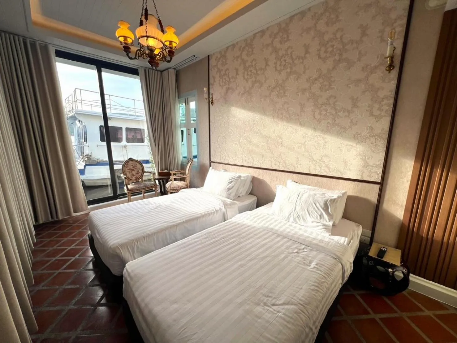 Bedroom, Bed in Casa Der See Boutique House