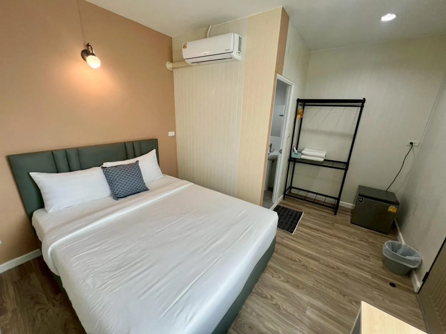 Bedroom, Bed in Casa Der See Boutique House