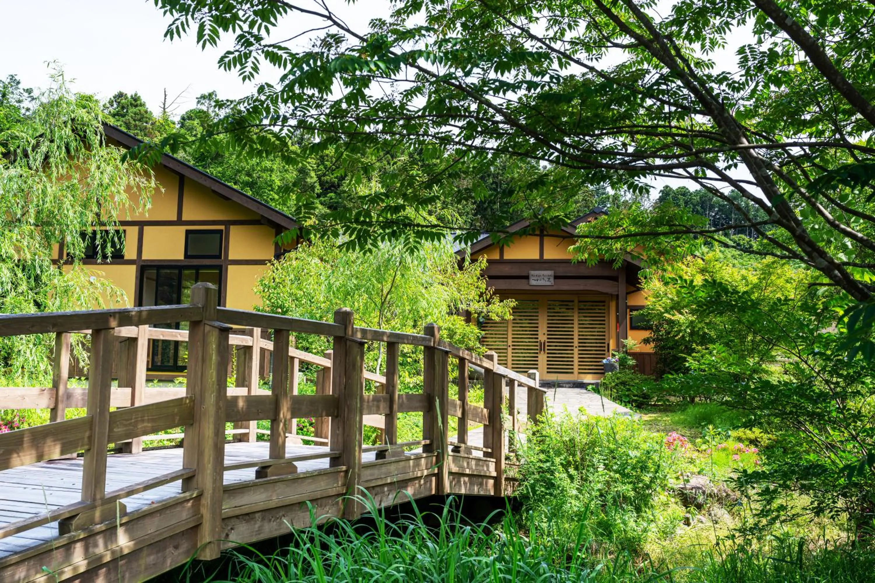 Property building in Tsuwabuki no Hana