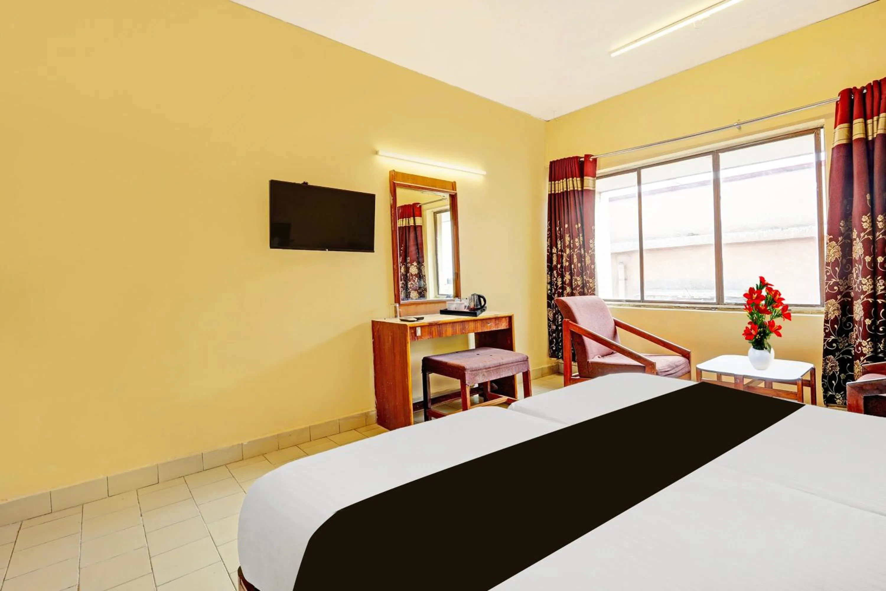 Bedroom, Bed in Hotel O Gajuwaka Near kurmanpalem Formerly SBT