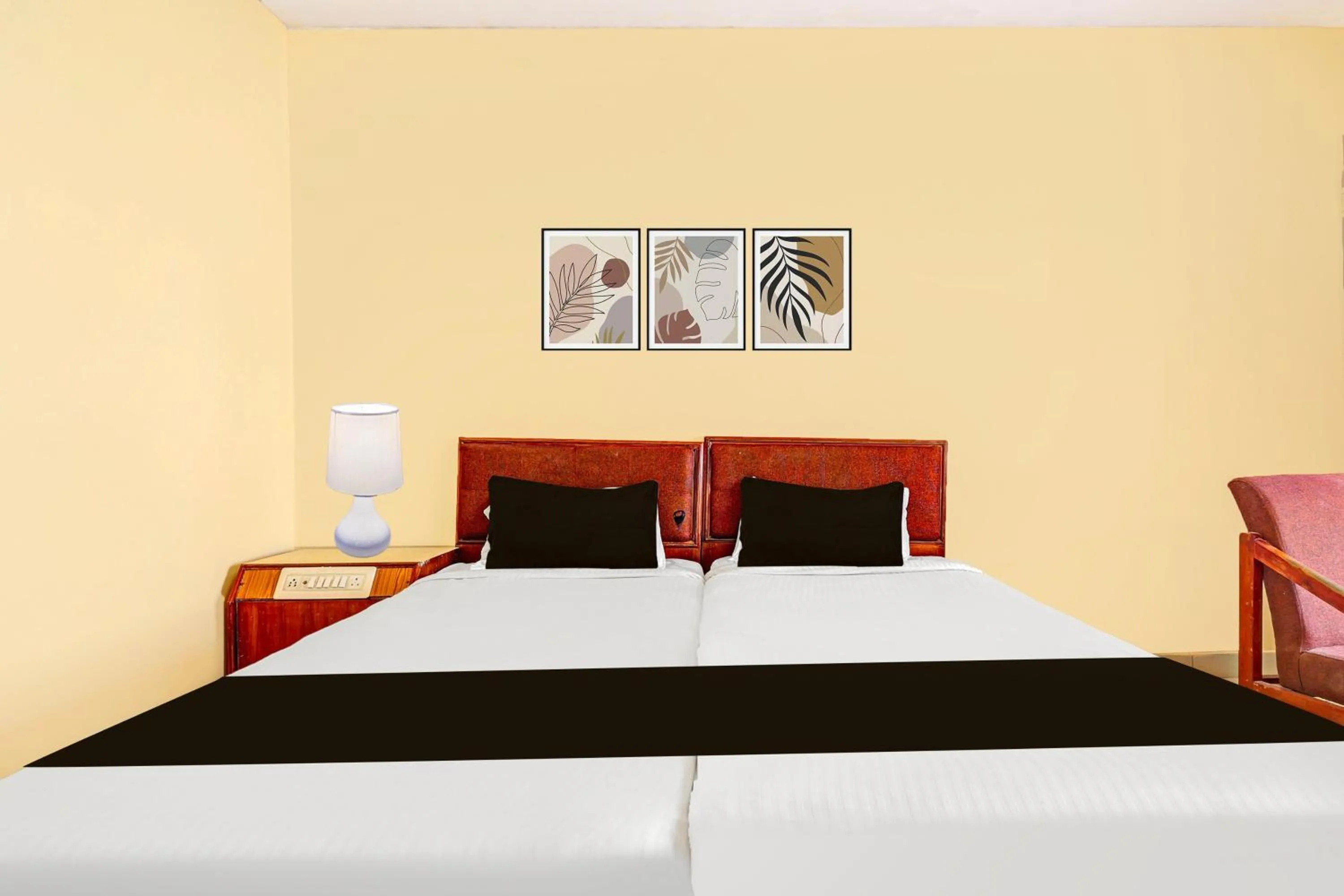 Bedroom, Bed in Hotel O Gajuwaka Near kurmanpalem Formerly SBT