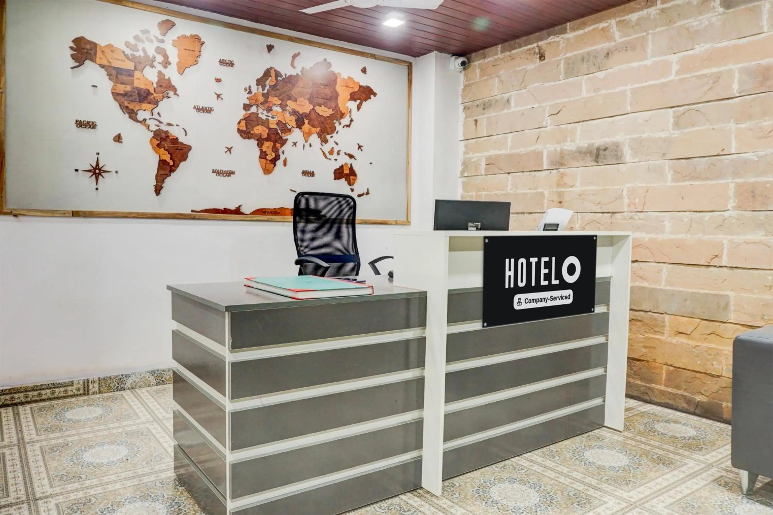 Lobby or reception in Super Hotel O Bopodi Near Pune IT Park