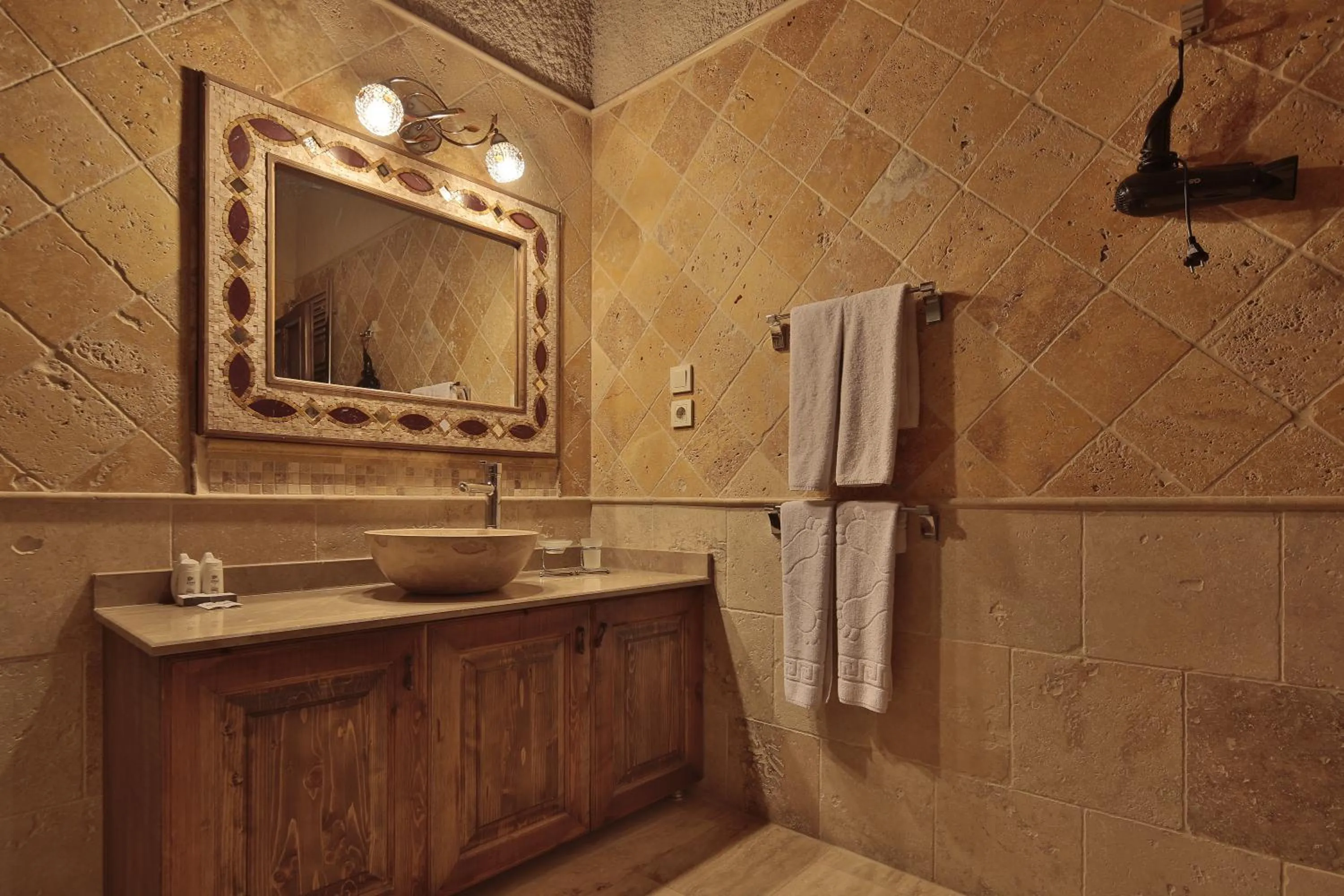 Other in My Cave La Maison Du Reve