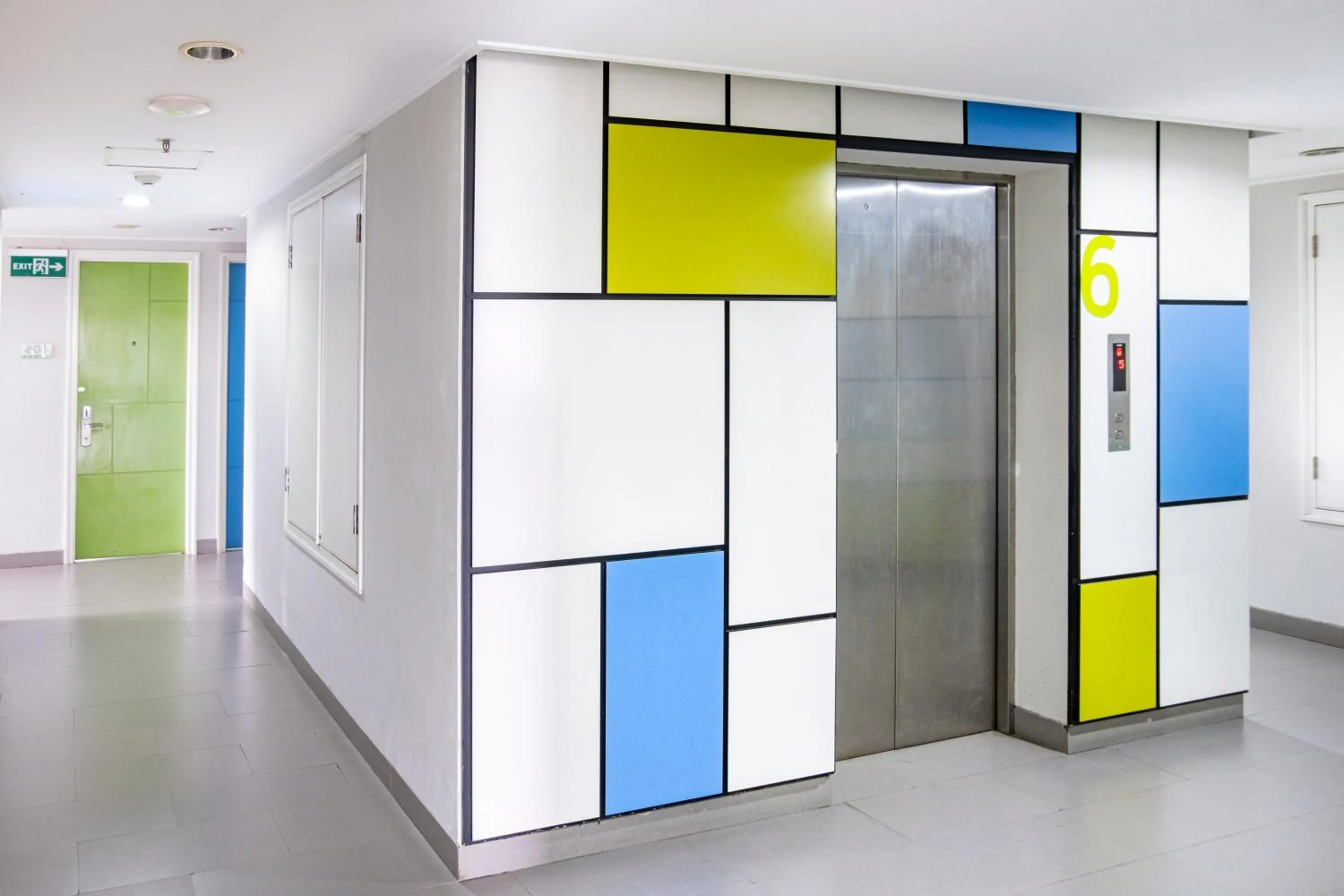 elevator in Hotel Citradream Bandung