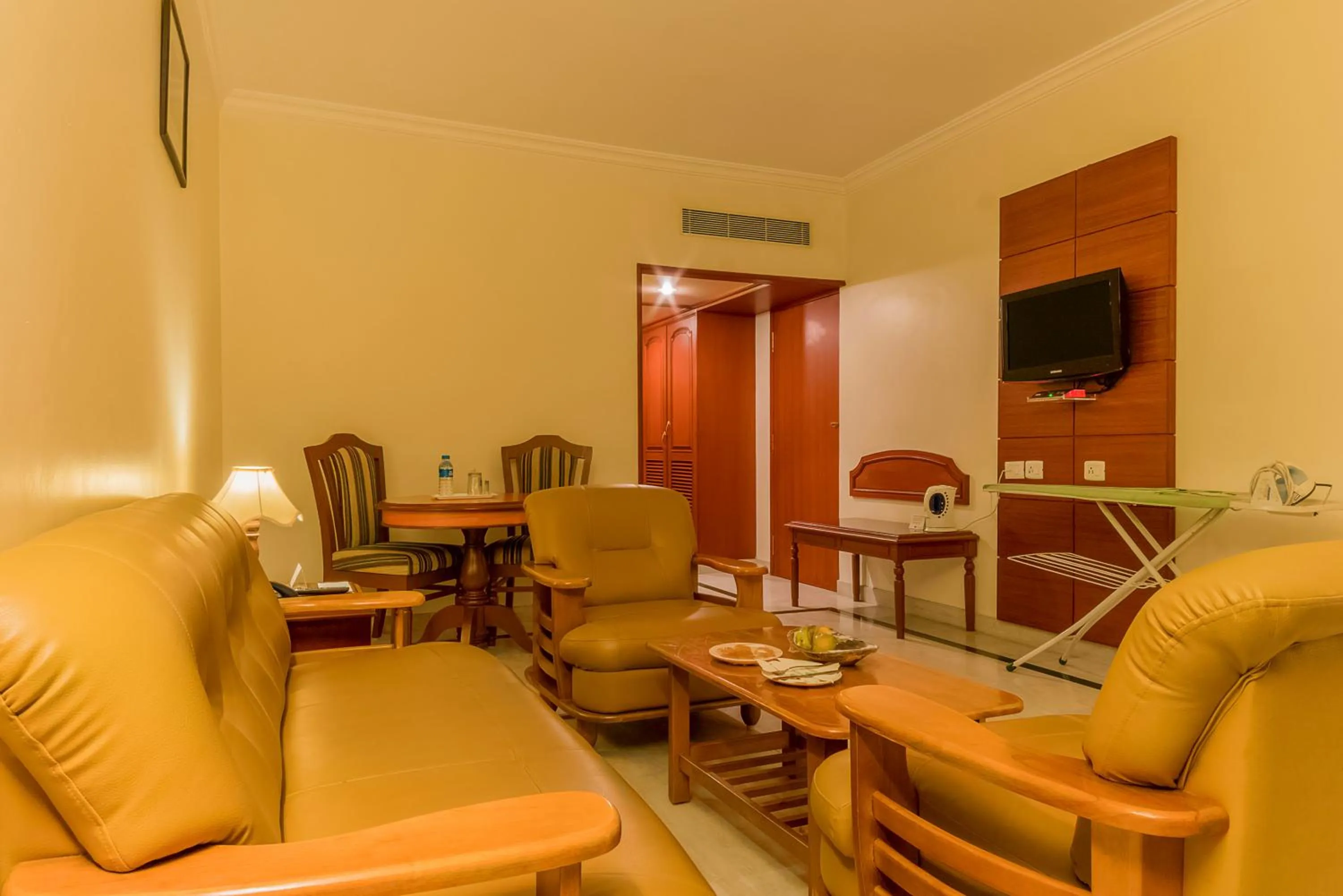 Living room in Hotel Annamalai International