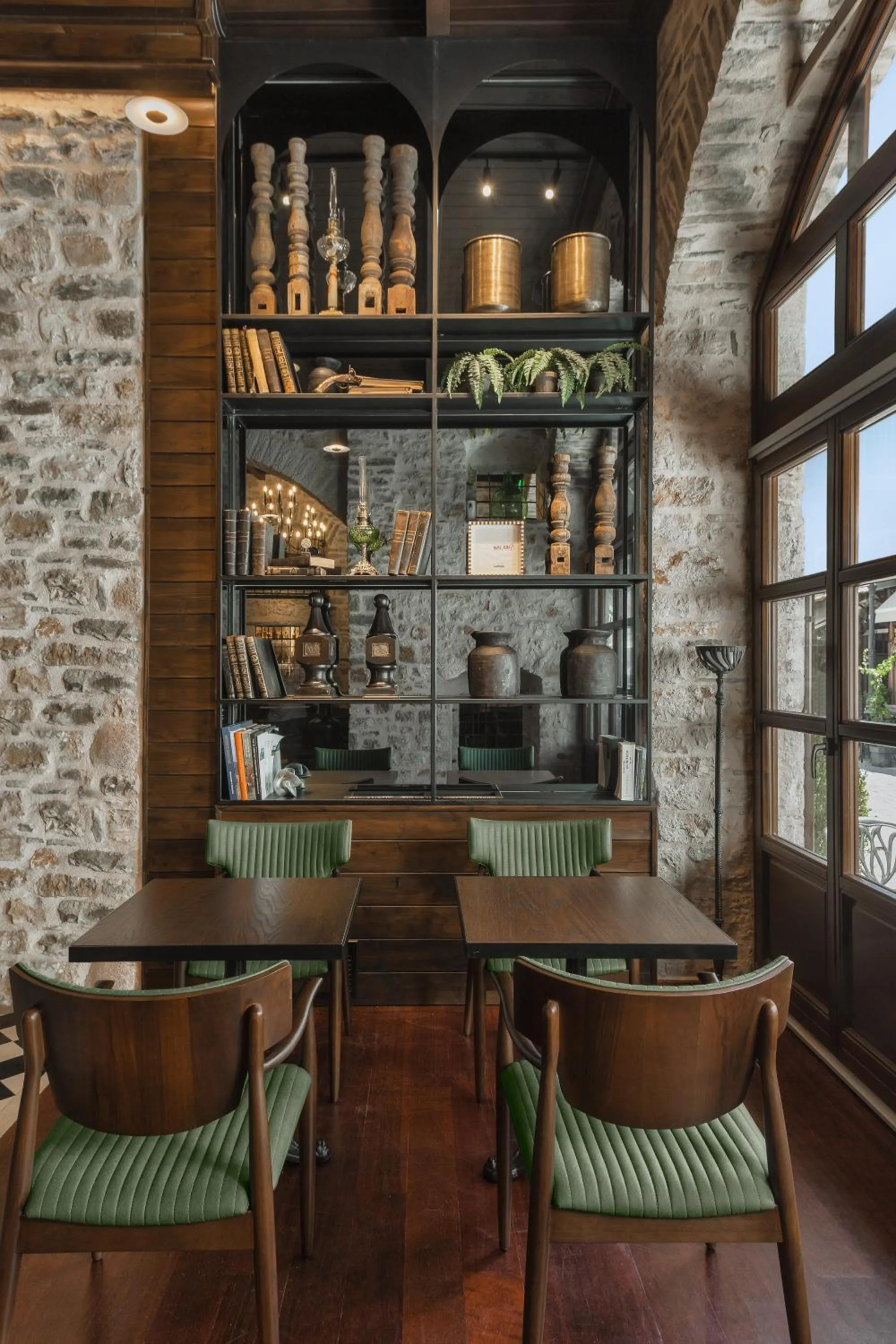 Restaurant/places to eat in Stoes Boutique Hotel