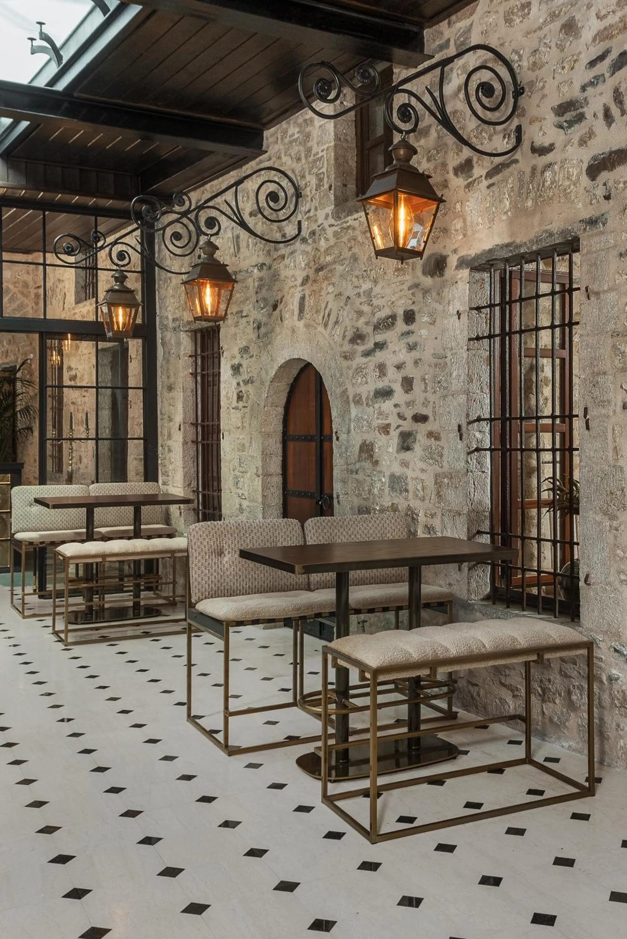 Restaurant/places to eat in Stoes Boutique Hotel