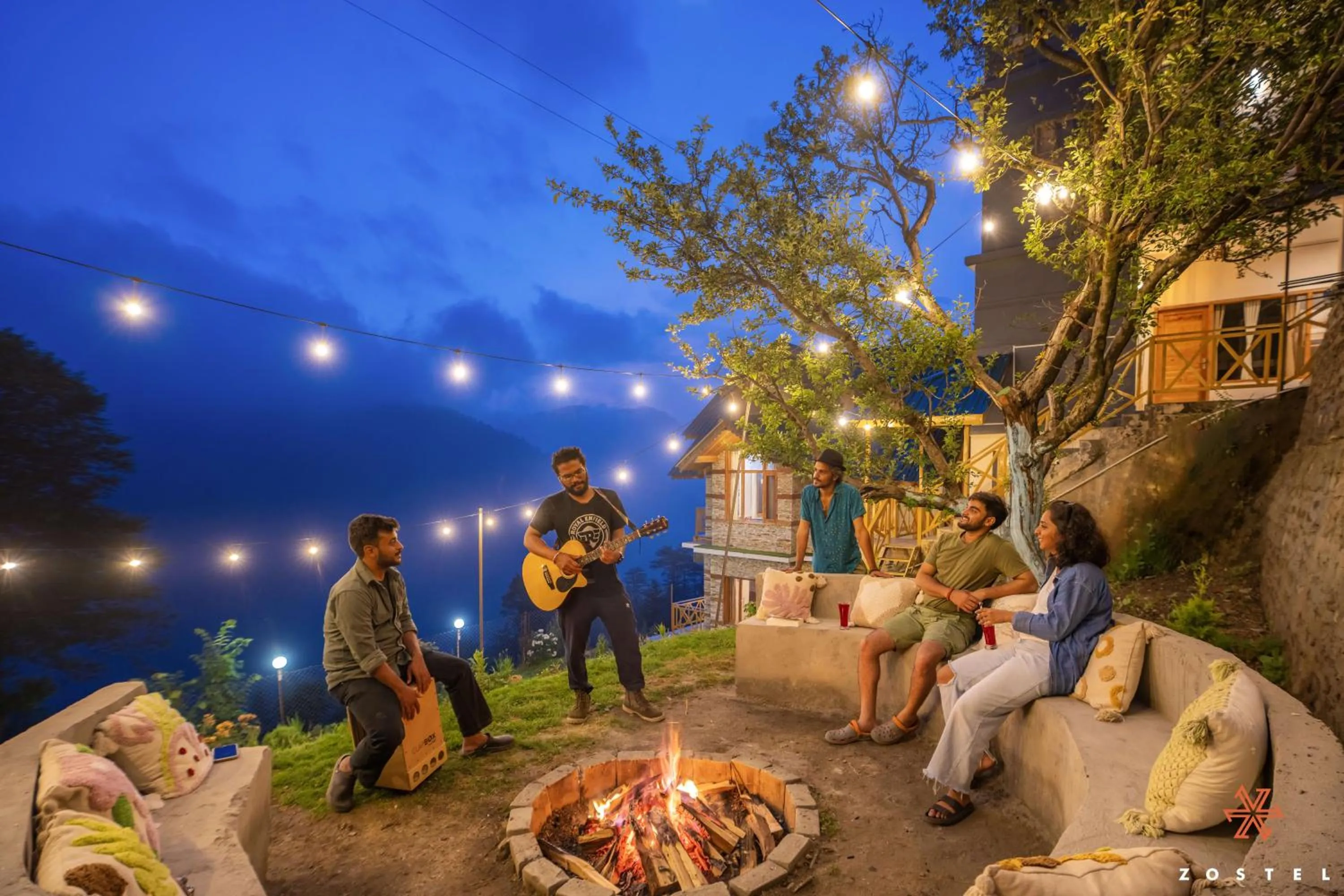 People in Zostel Shoja, Jibhi