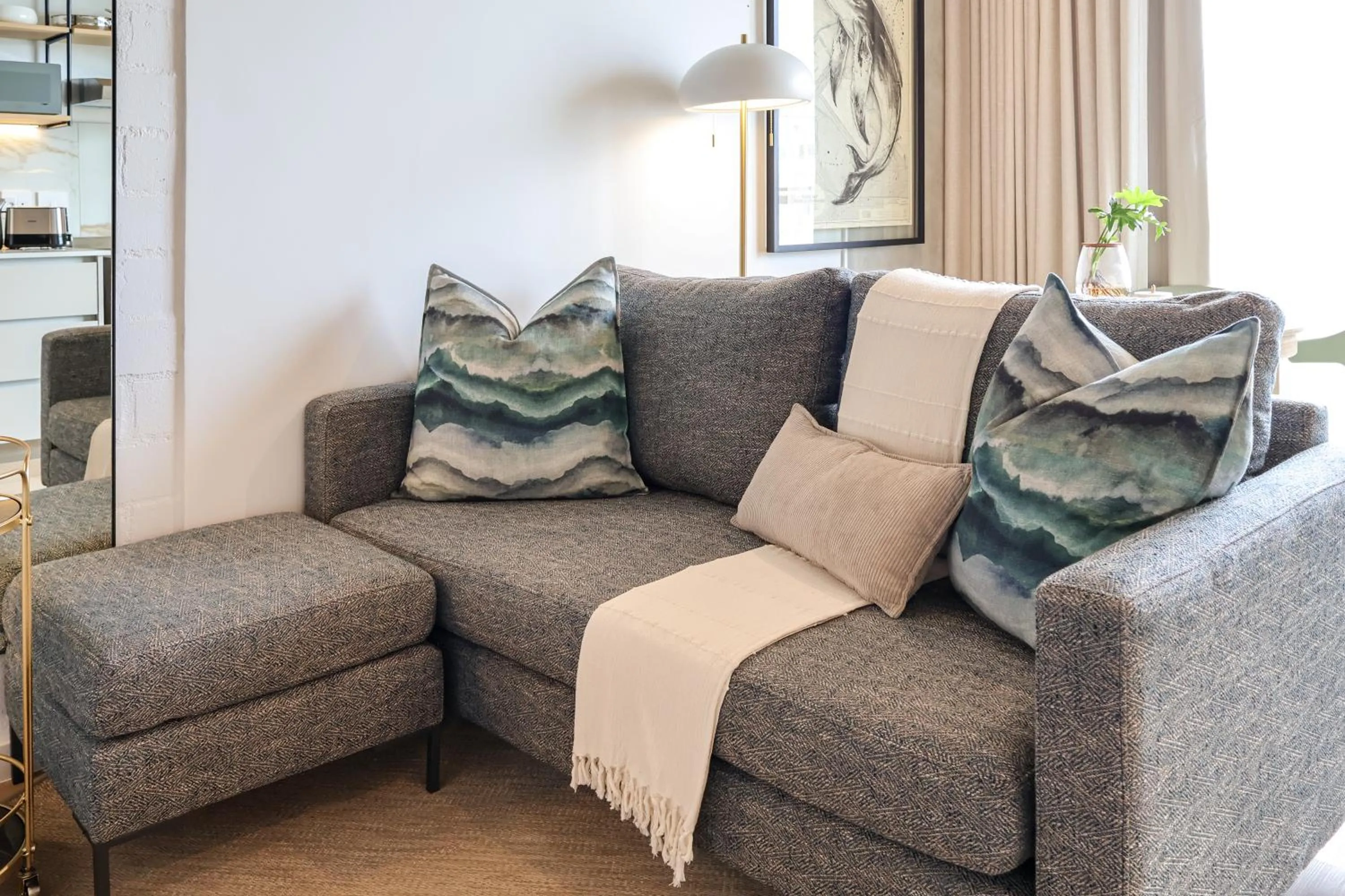 Living room in EIGHTY2 ON M - Fluent Serviced Apartments