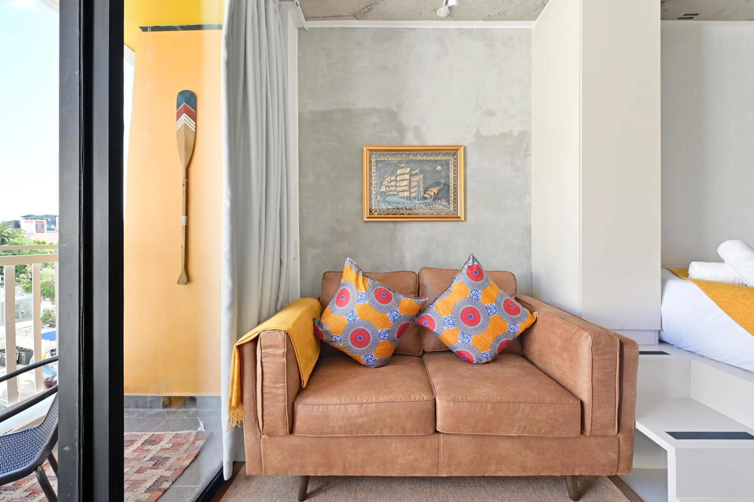 Living room in EIGHTY2 ON M - Fluent Serviced Apartments