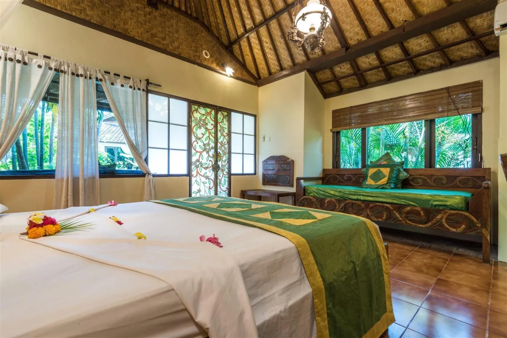 Bedroom, Bed in Hotel Pondok Sari Beach & SPA Resort