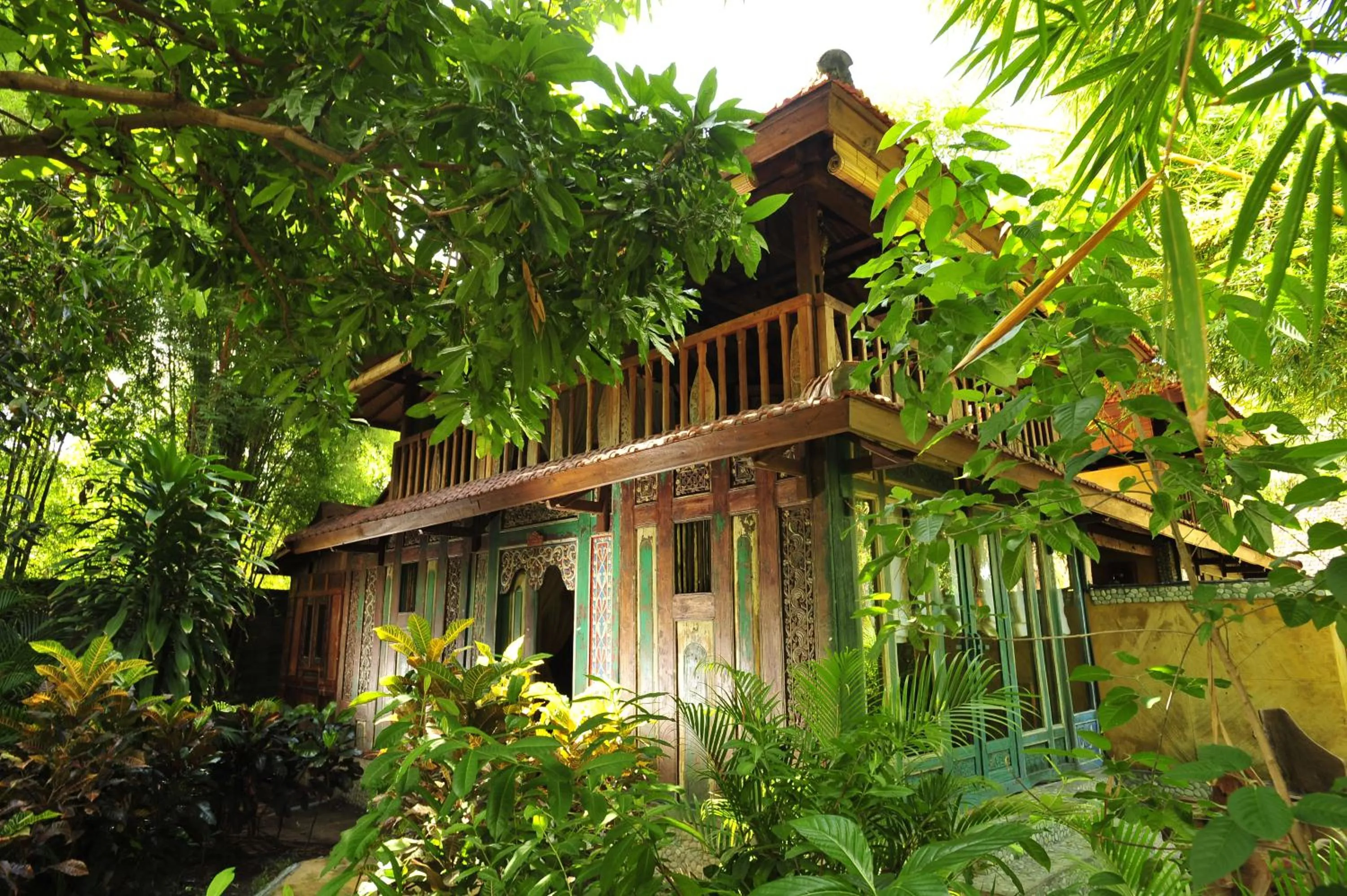 Property building in Hotel Pondok Sari Beach & SPA Resort