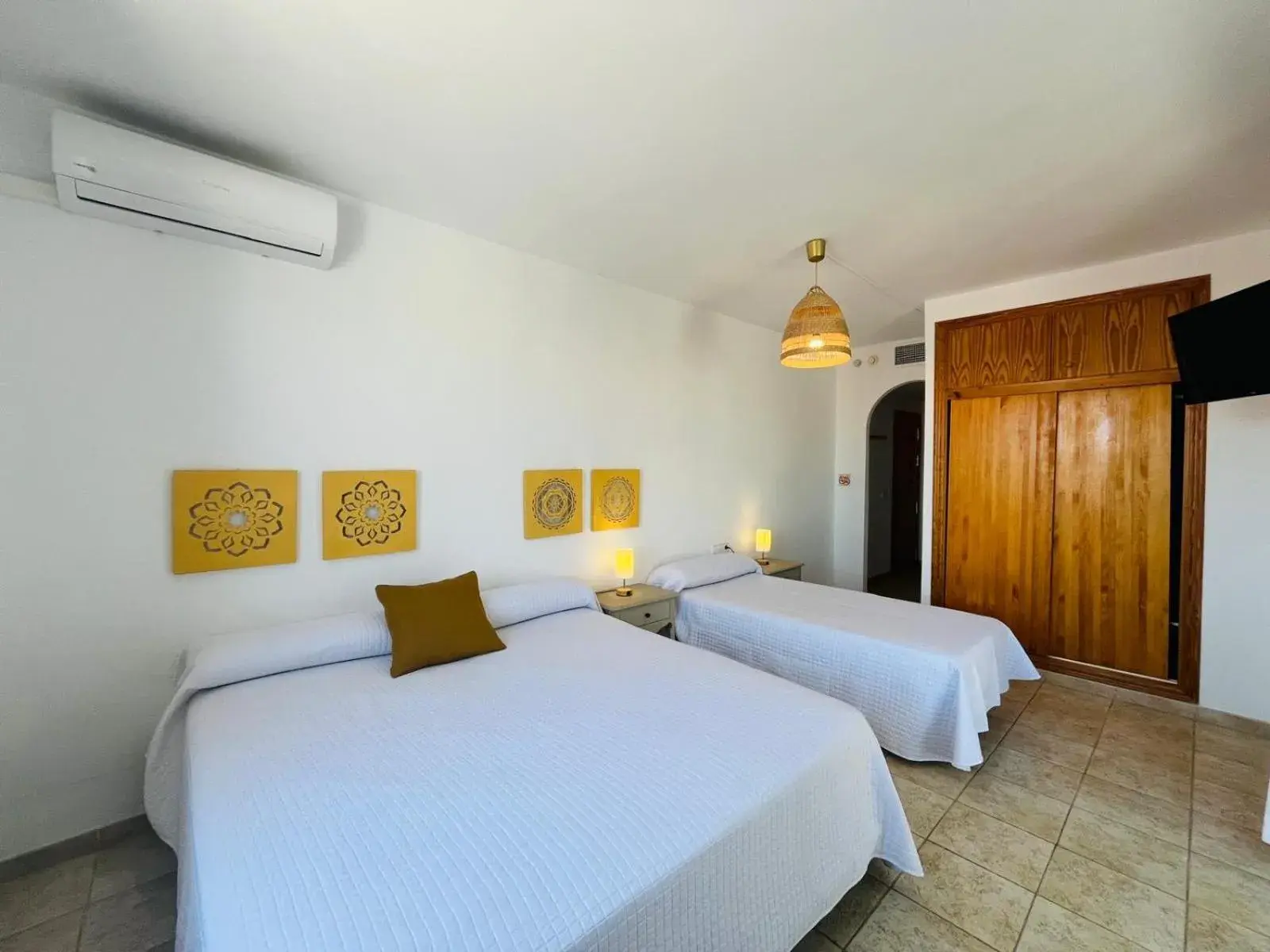 Standard Triple Room in HOTEL MUSEO Lucainena Standard Triple Room in HOTEL MUSEO Lucainena