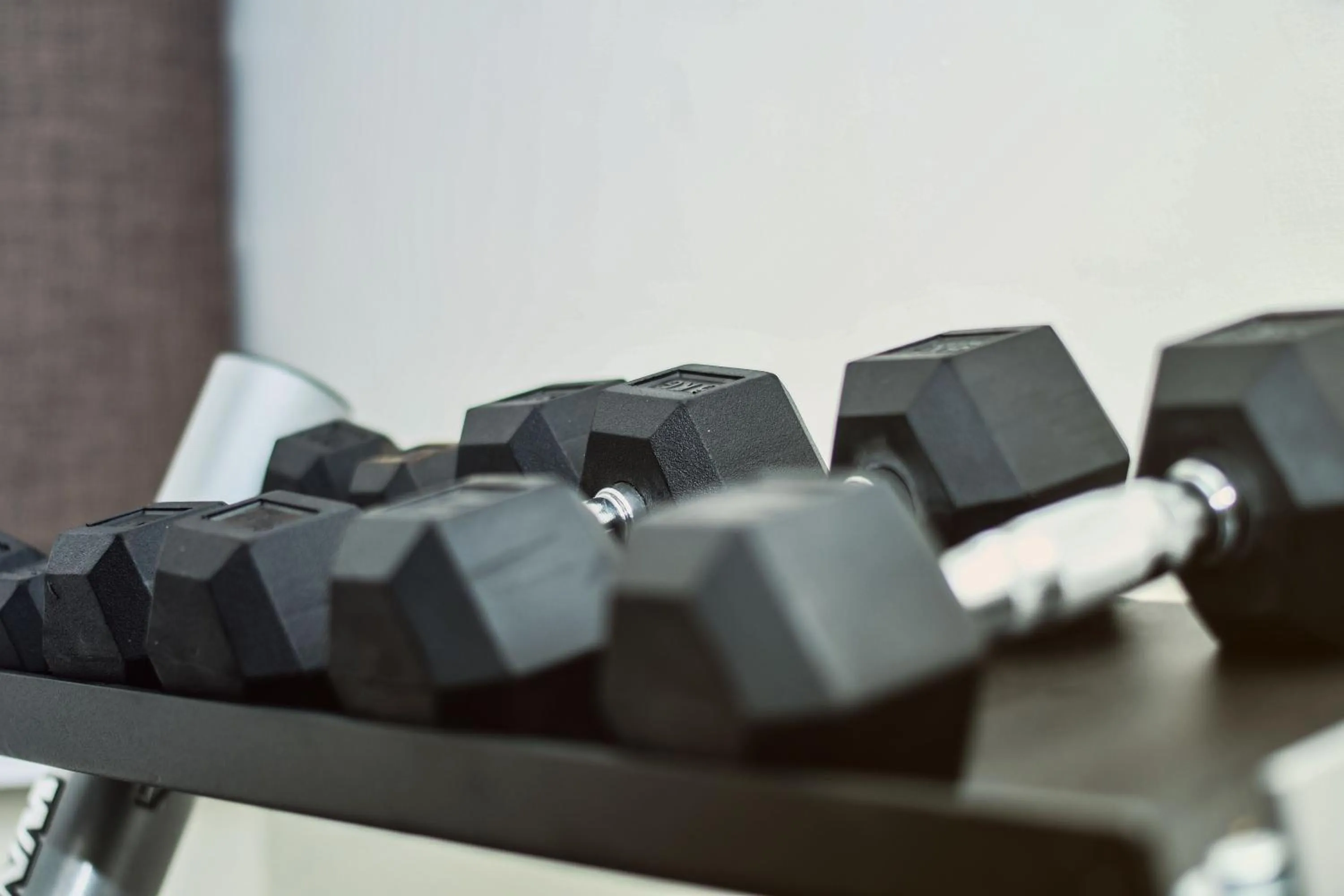 Fitness centre/facilities in Bidwood Suite Hotel