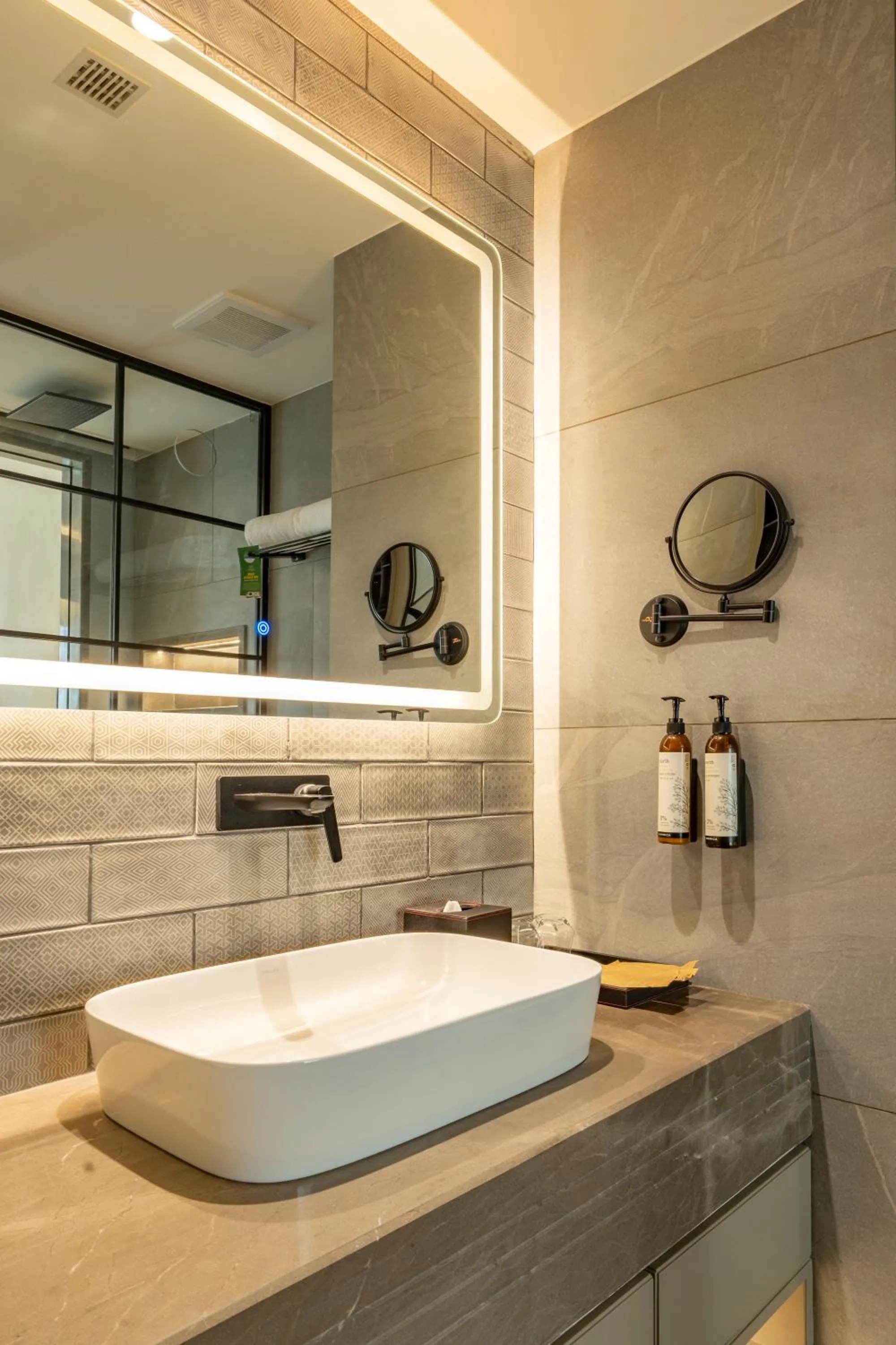 Shower in Akino Luxury