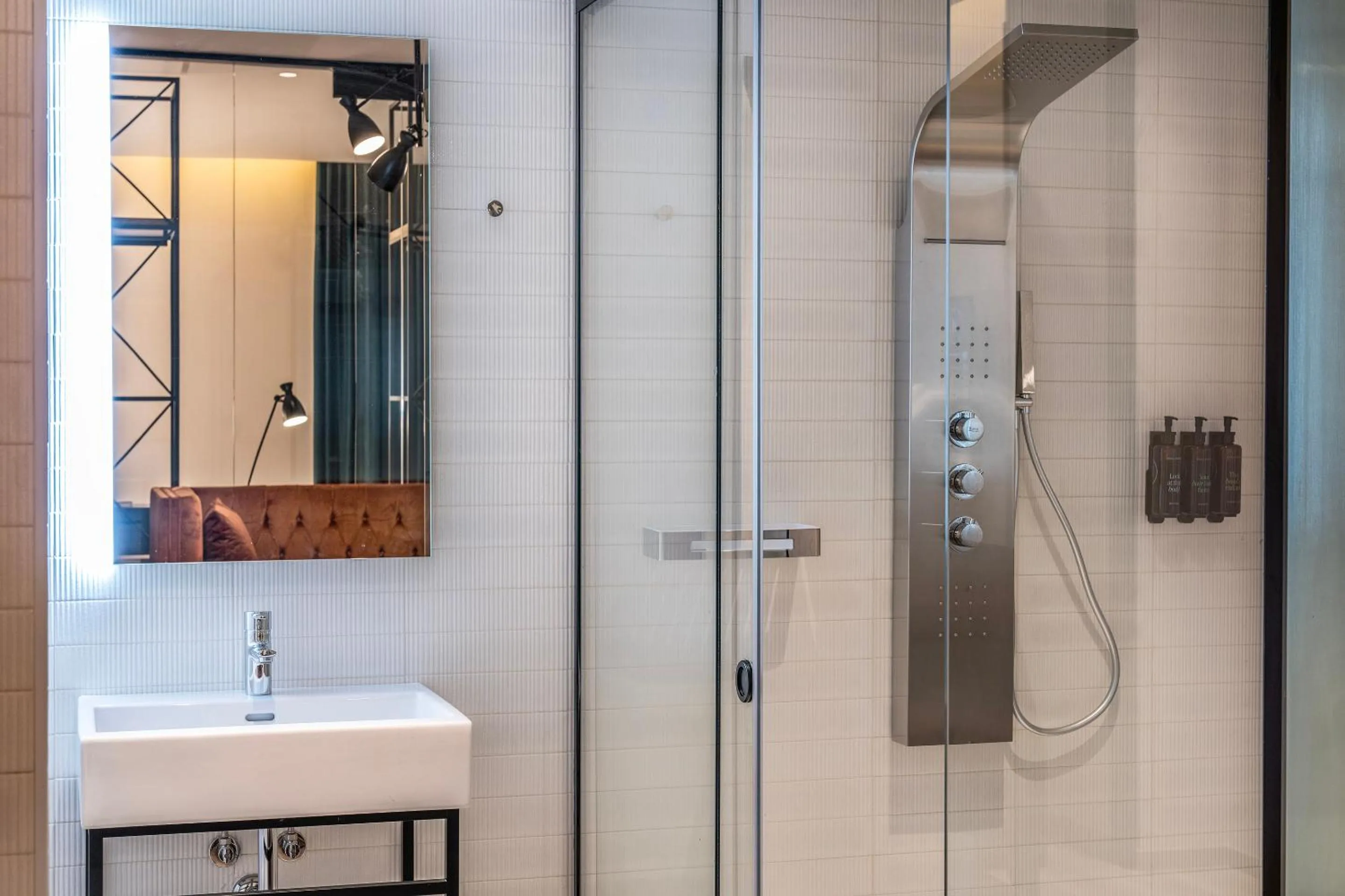 Shower in Axel Hotel Bilbao - Adults Only