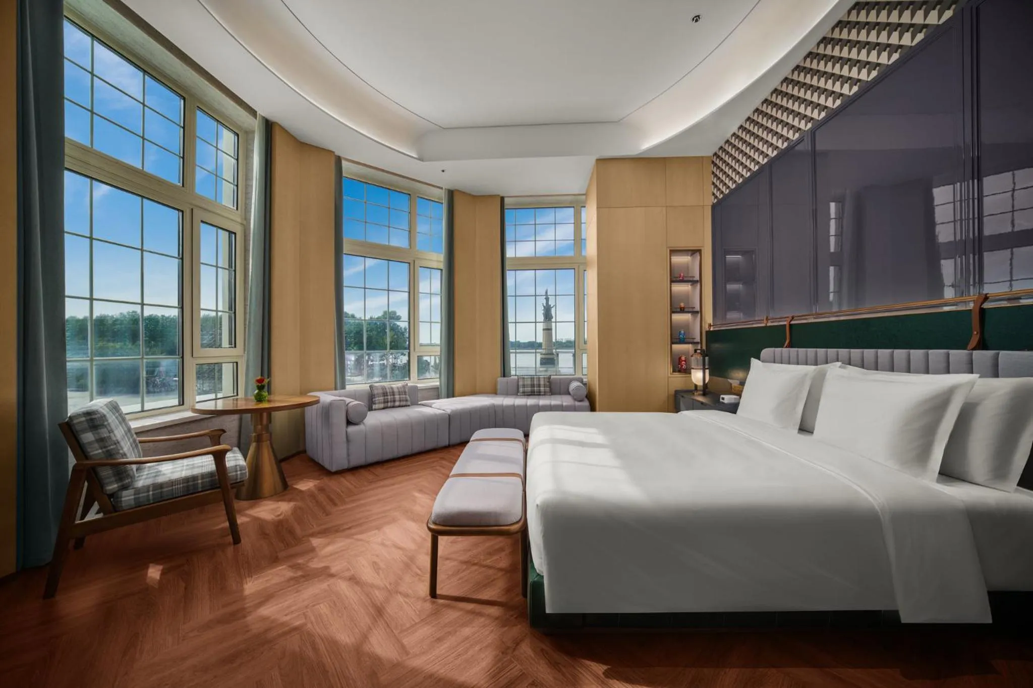 Photo of the whole room, Bed in Hotel Indigo Harbin Central Avenue by IHG