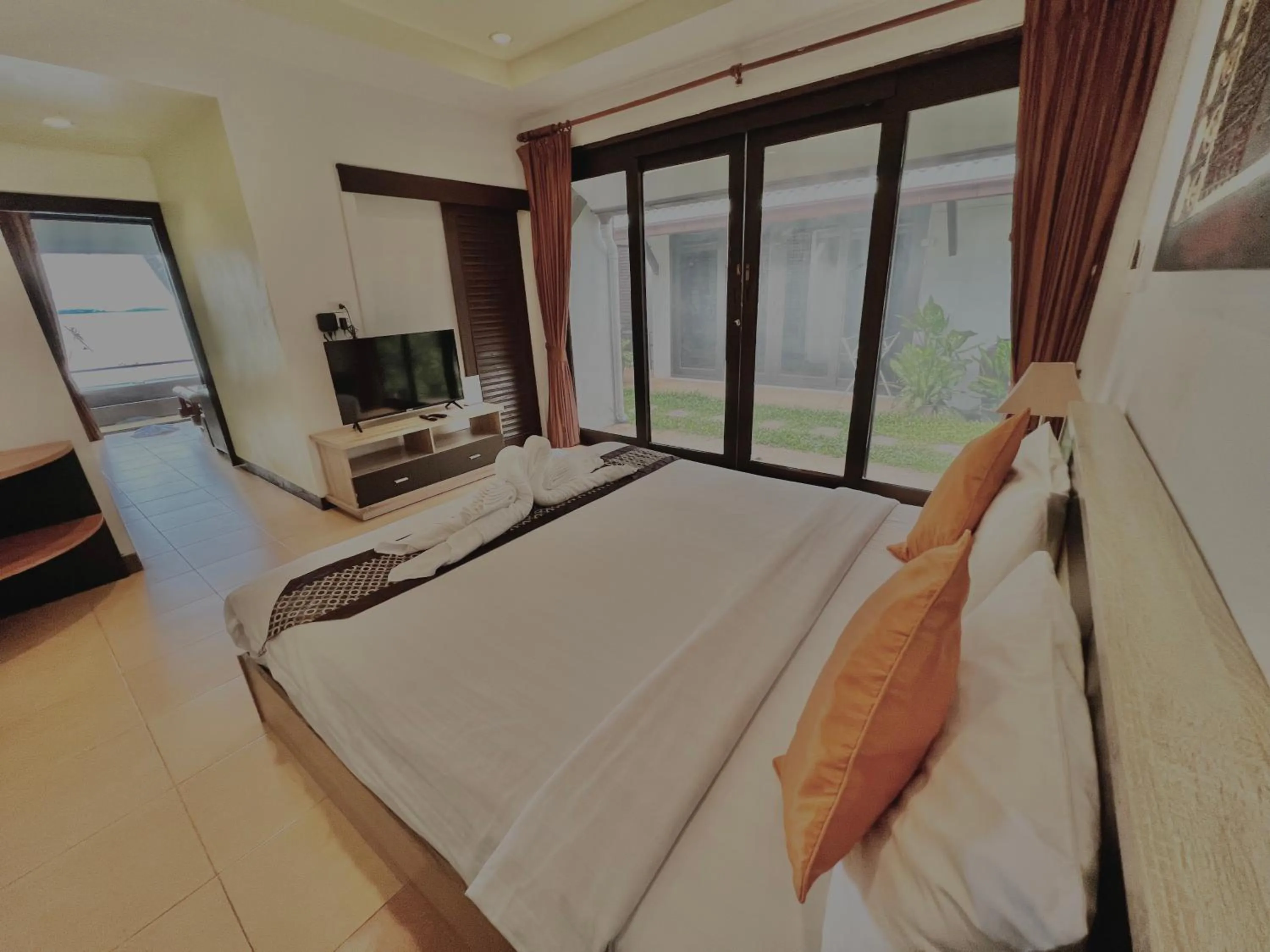 King Room with Sea View in The Shore Samui