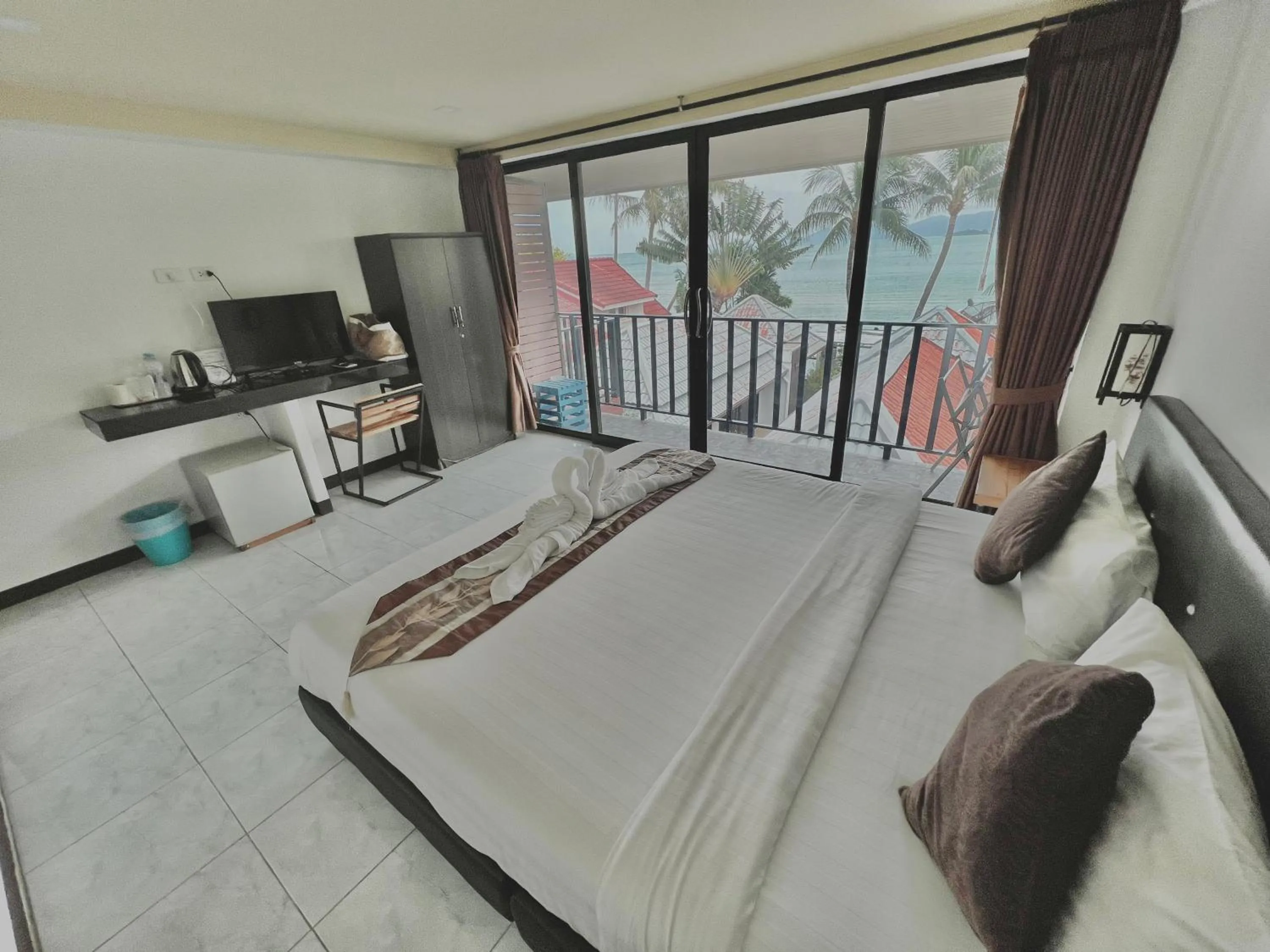 Double Room with Balcony and Sea View in The Shore Samui