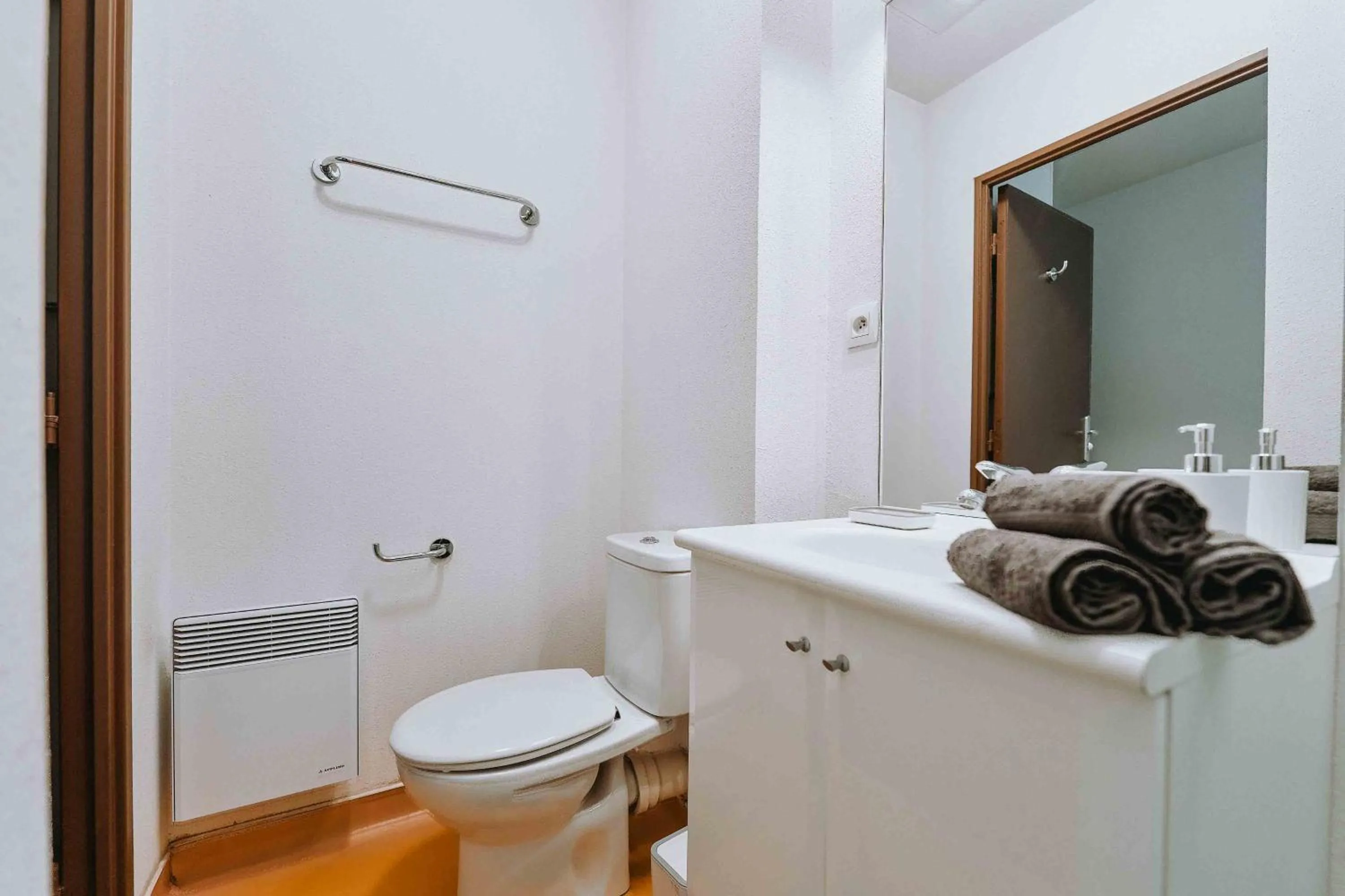 Zenao Appart Hôtel Nevers Quai de Loire