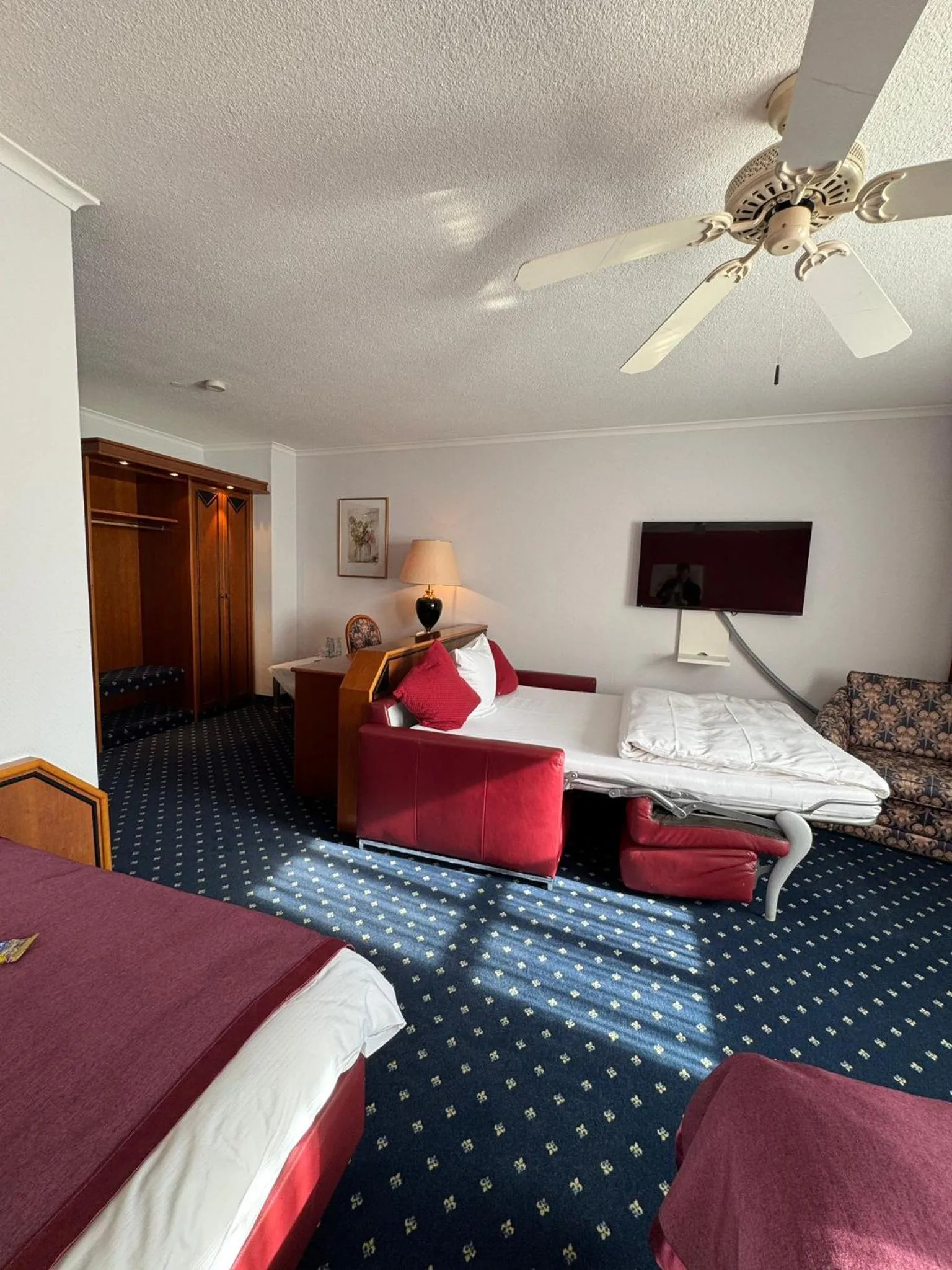 Bedroom, Bed in Hotel-Restaurant Schwanen