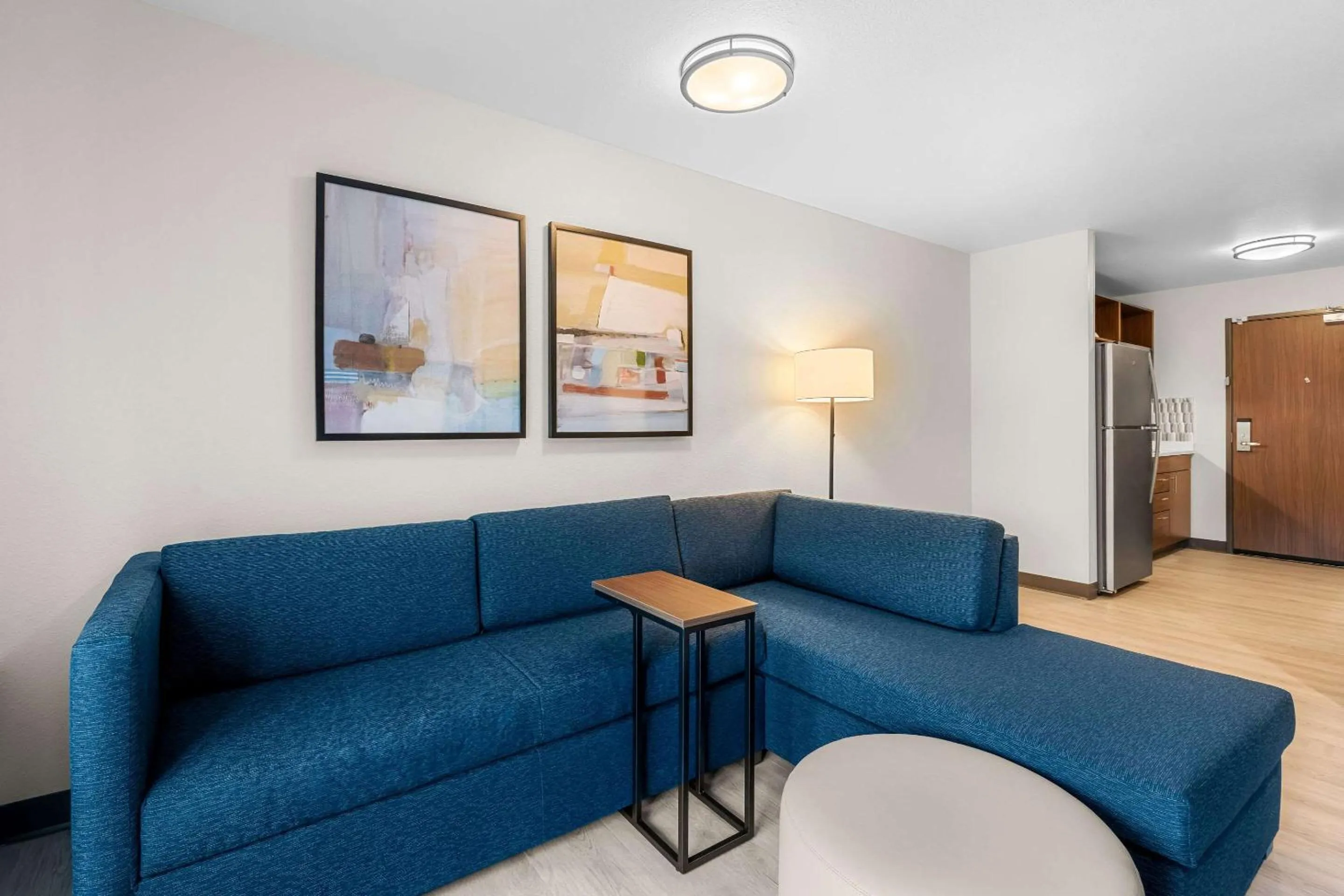 Living room in Everhome Suites Fayetteville near Fort Bragg