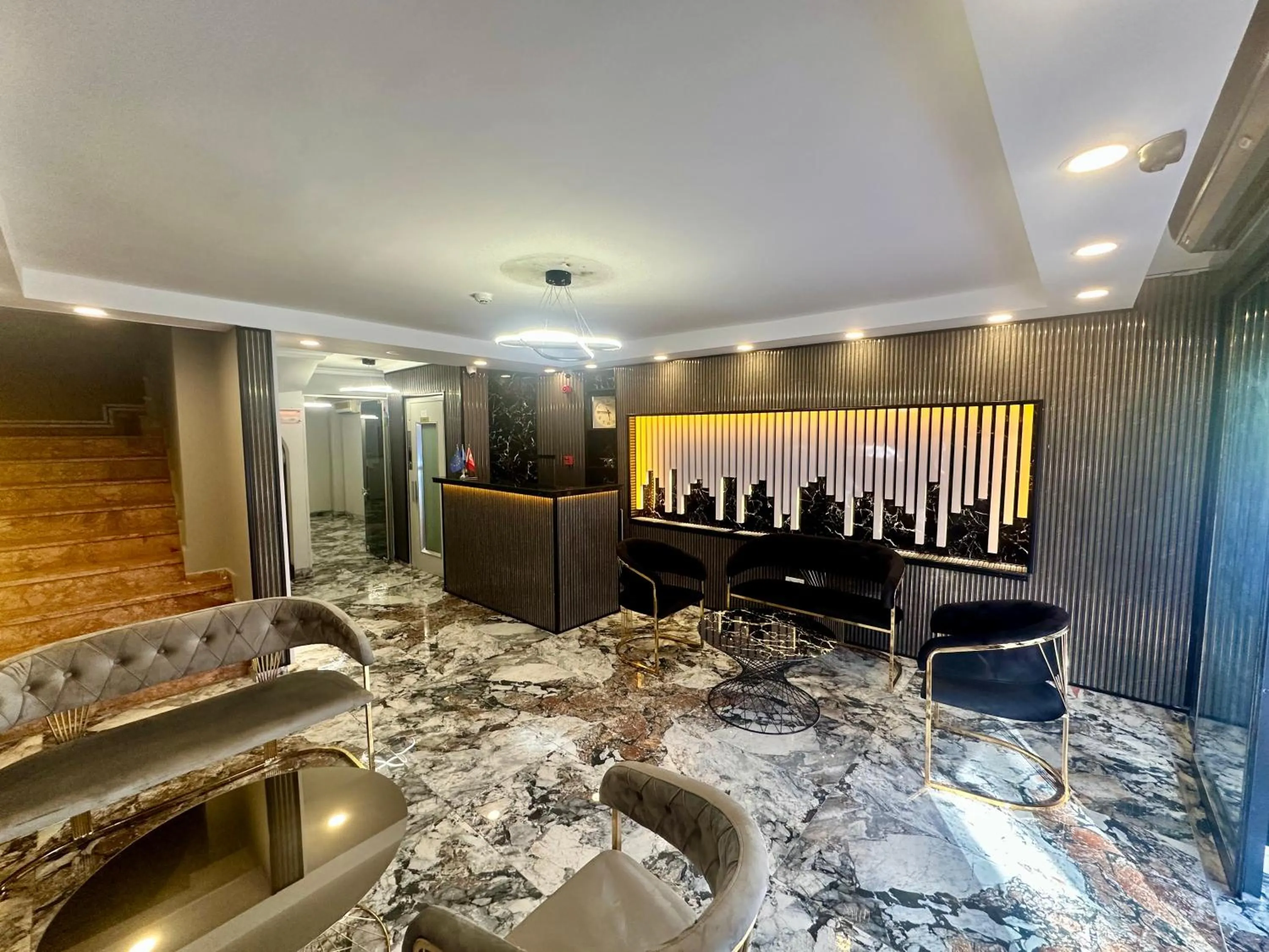 Living room in Crowned Exclusive Hotel