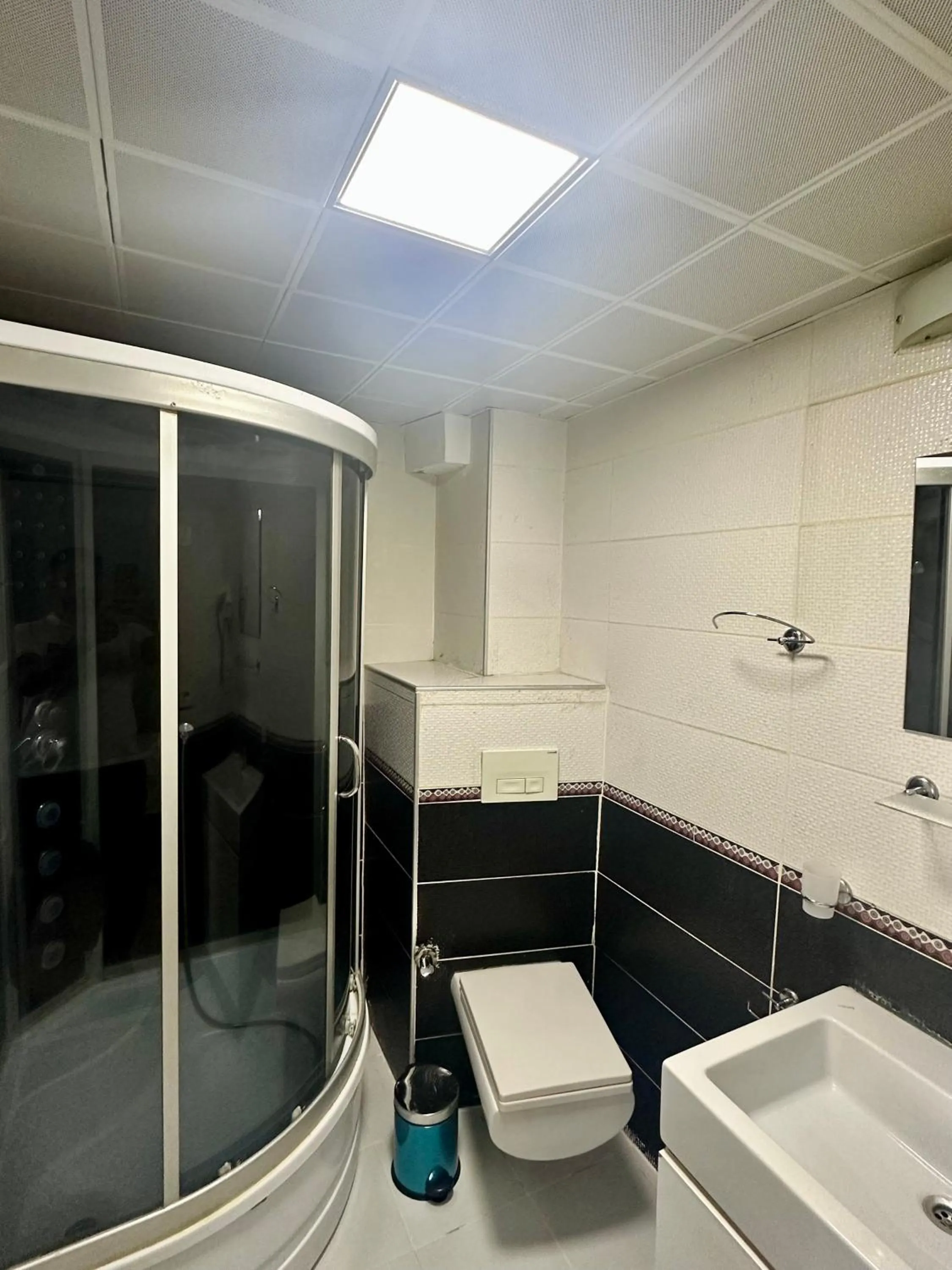 Shower in Crowned Exclusive Hotel