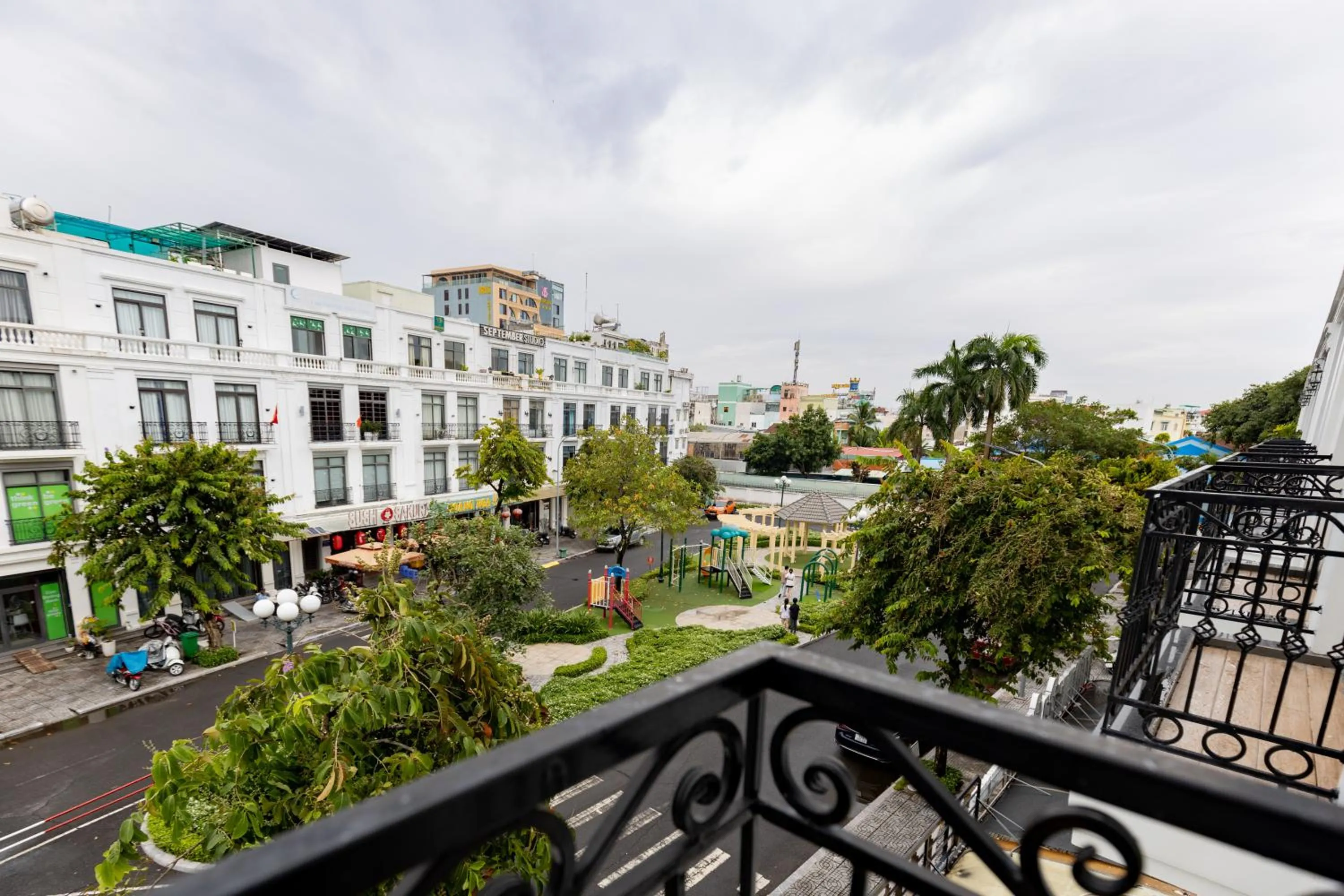 Balcony/Terrace in Luxhome Mekong Hotel