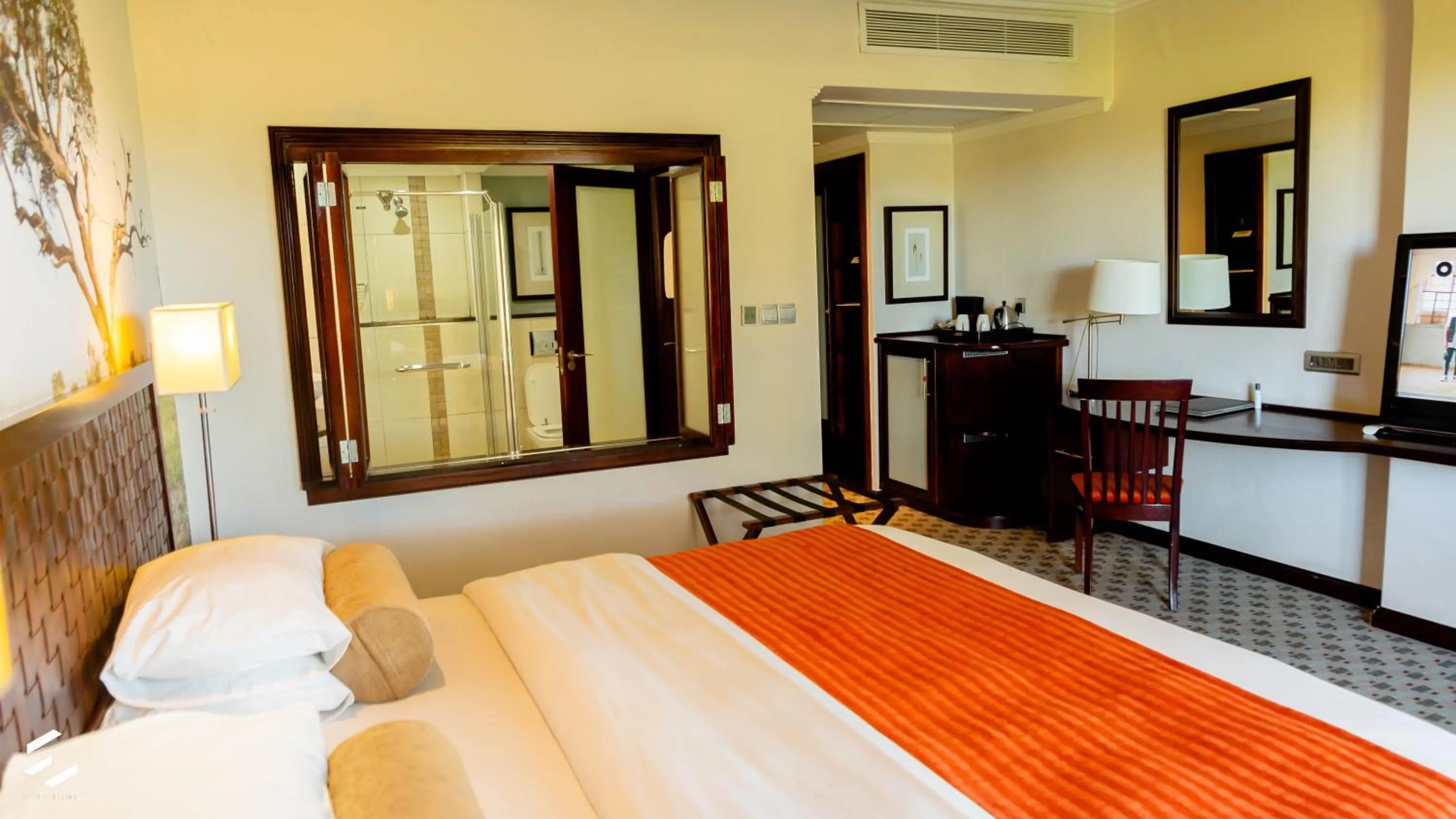 Bed in Phakalane Golf Estate Hotel & Convention Centre