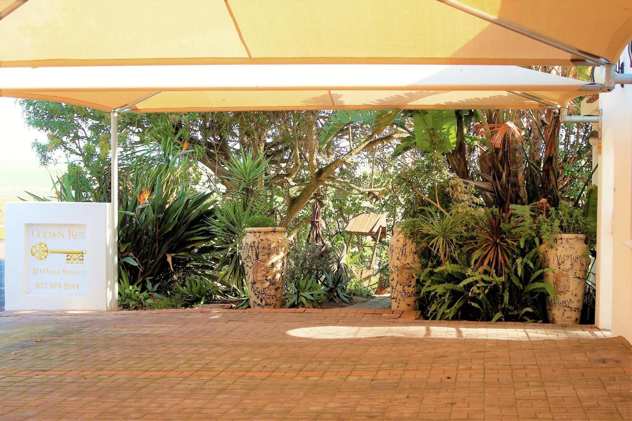 Golden Key Guesthouse