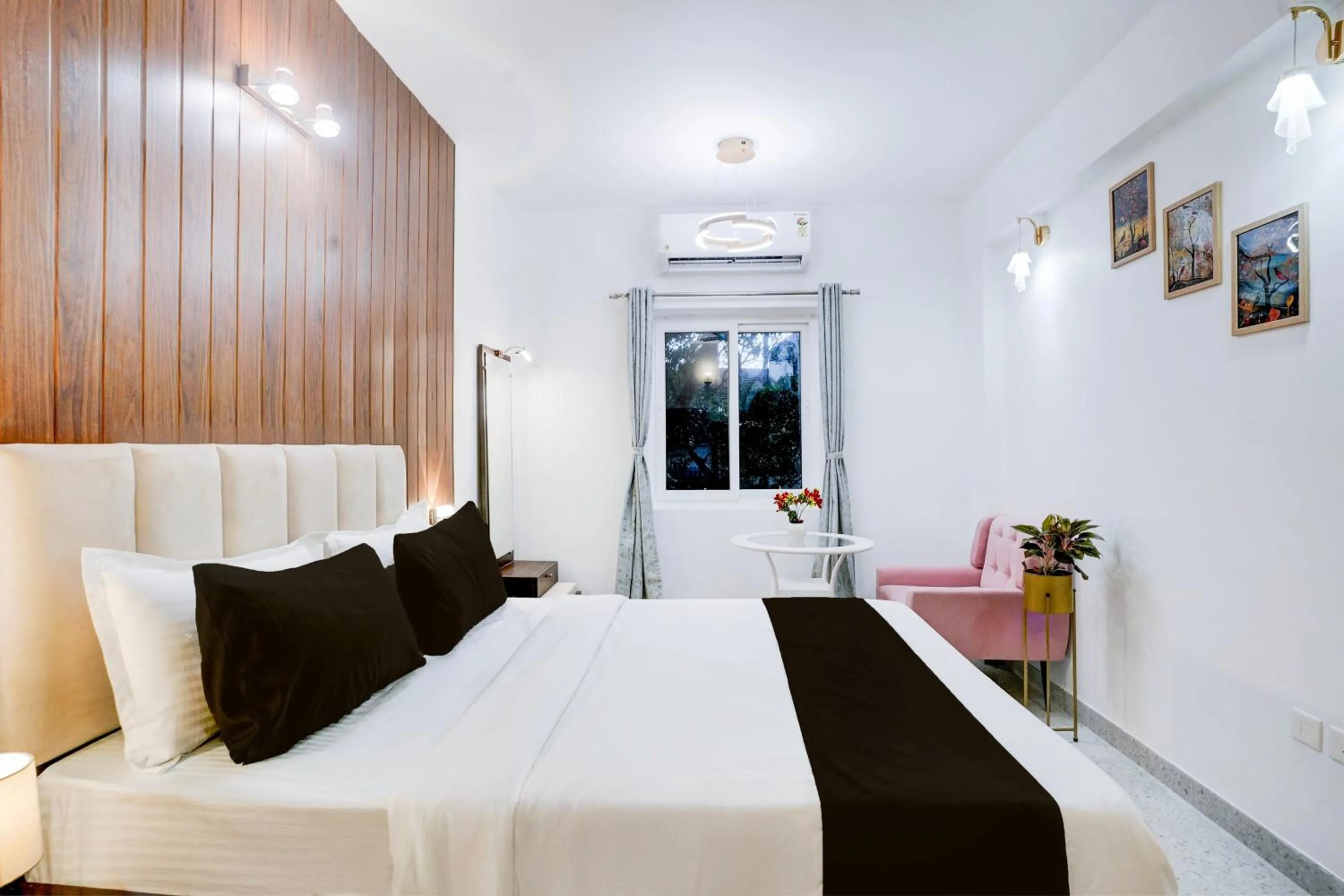 Bedroom, Bed in Naavinya by DanCenter - 1BHK apartment in Siolim