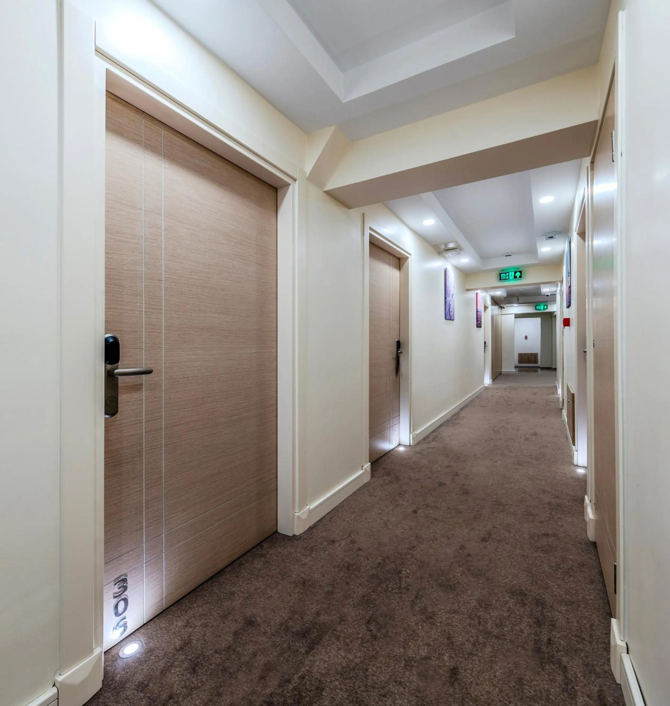 Property building in Roys Hotel & Suites