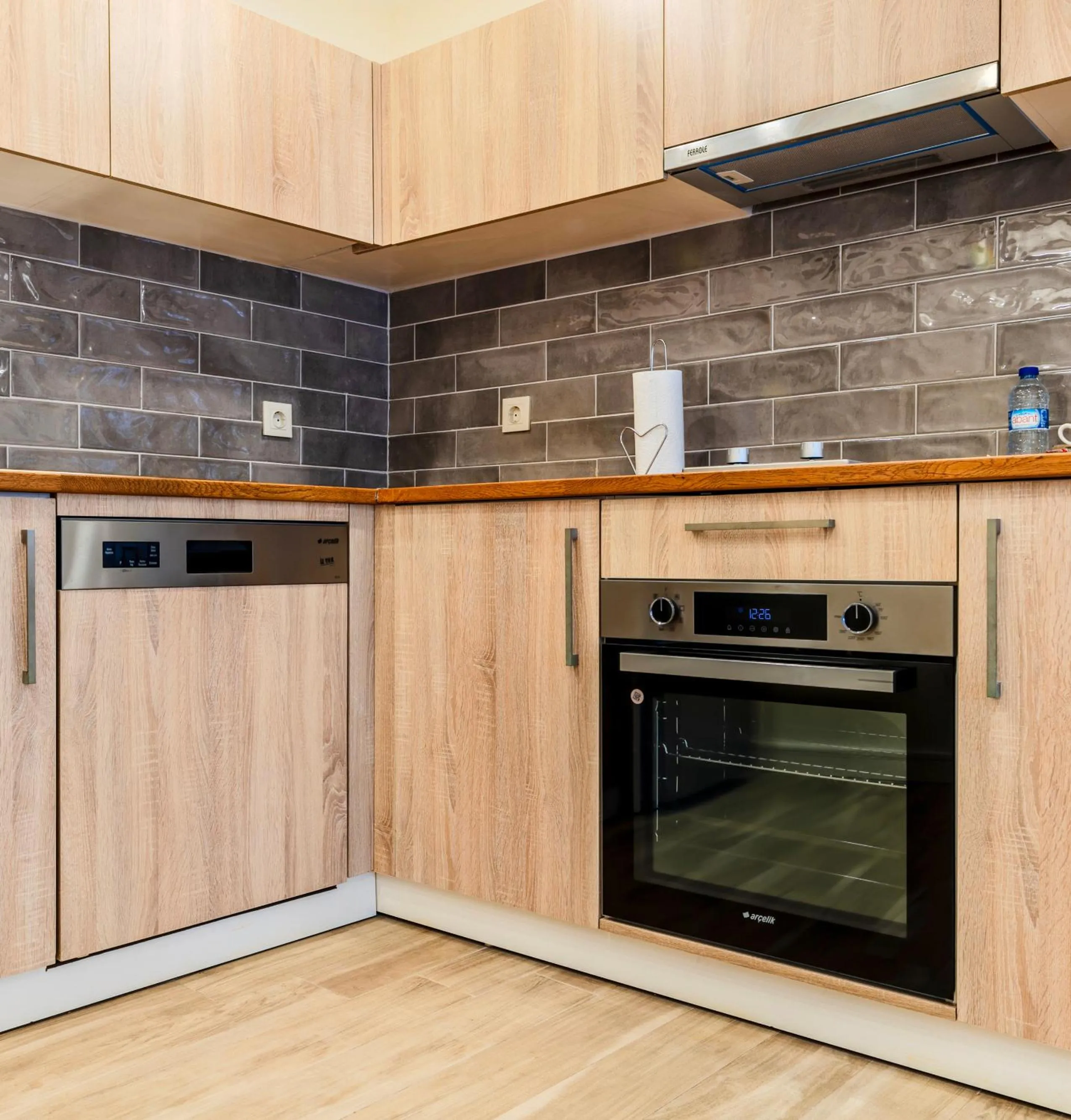 Kitchen or kitchenette in Roys Hotel & Suites