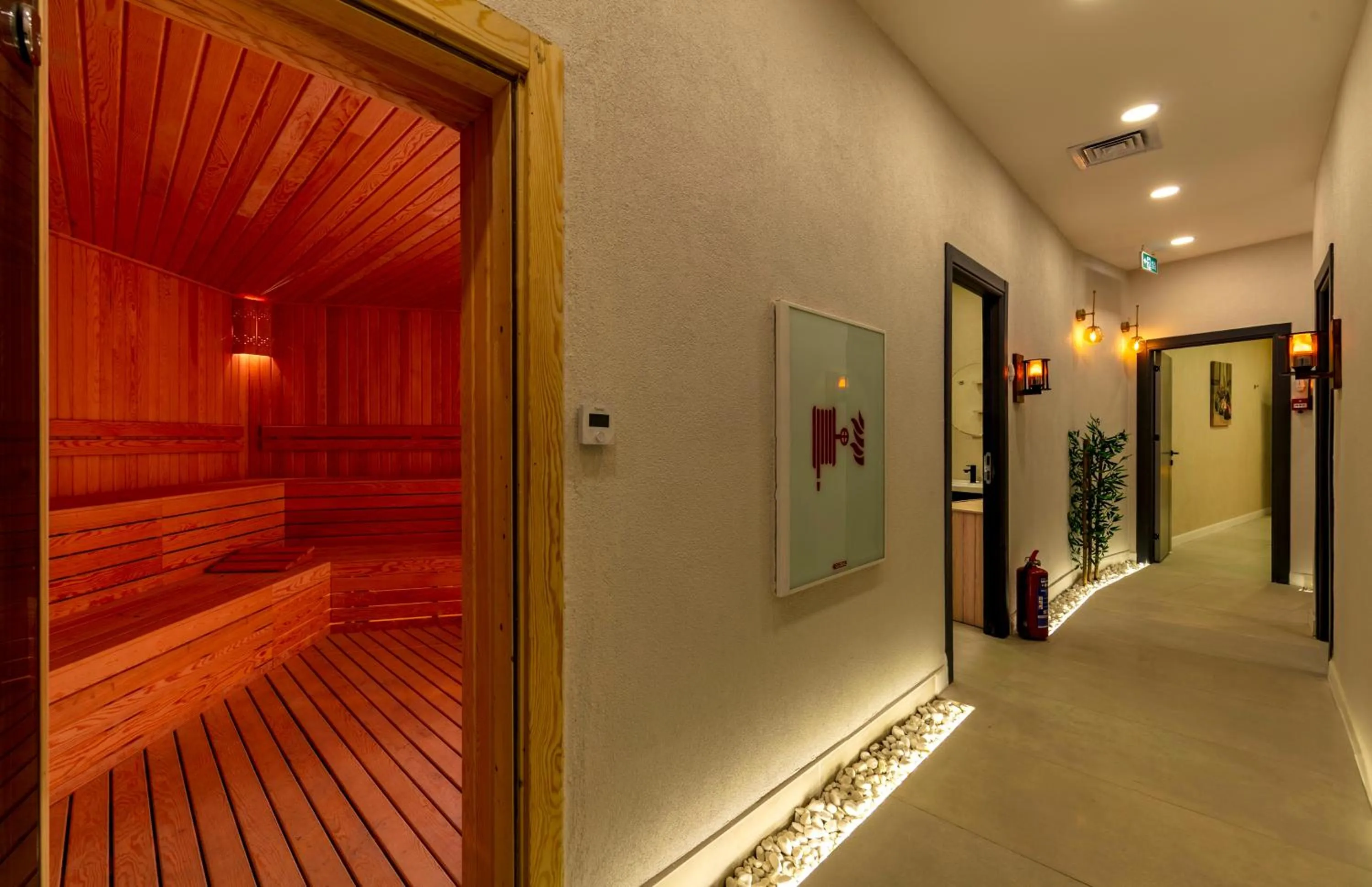 Sauna in Roys Hotel & Suites