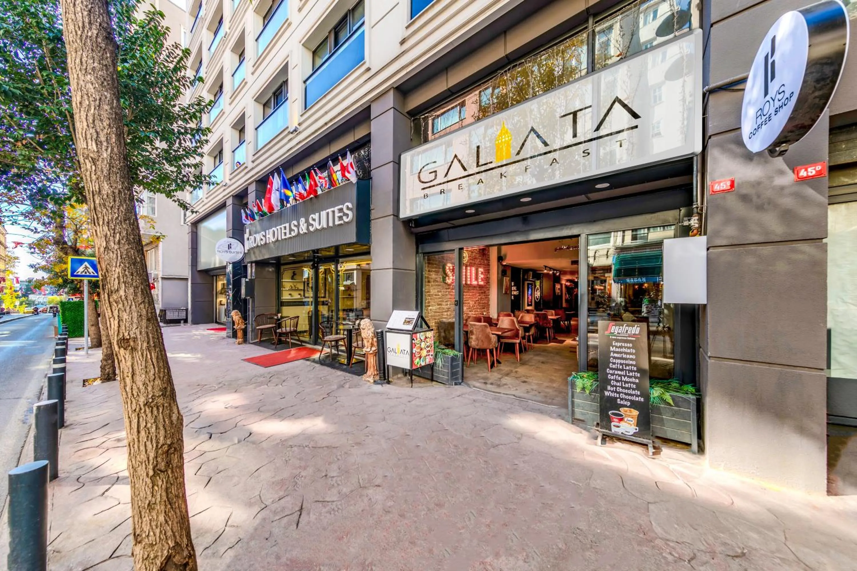 Facade/entrance in Roys Hotel & Suites