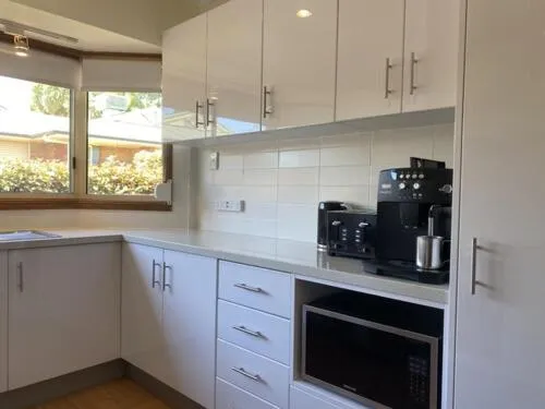 Coffee/tea facilities in Apartments on Tolmie