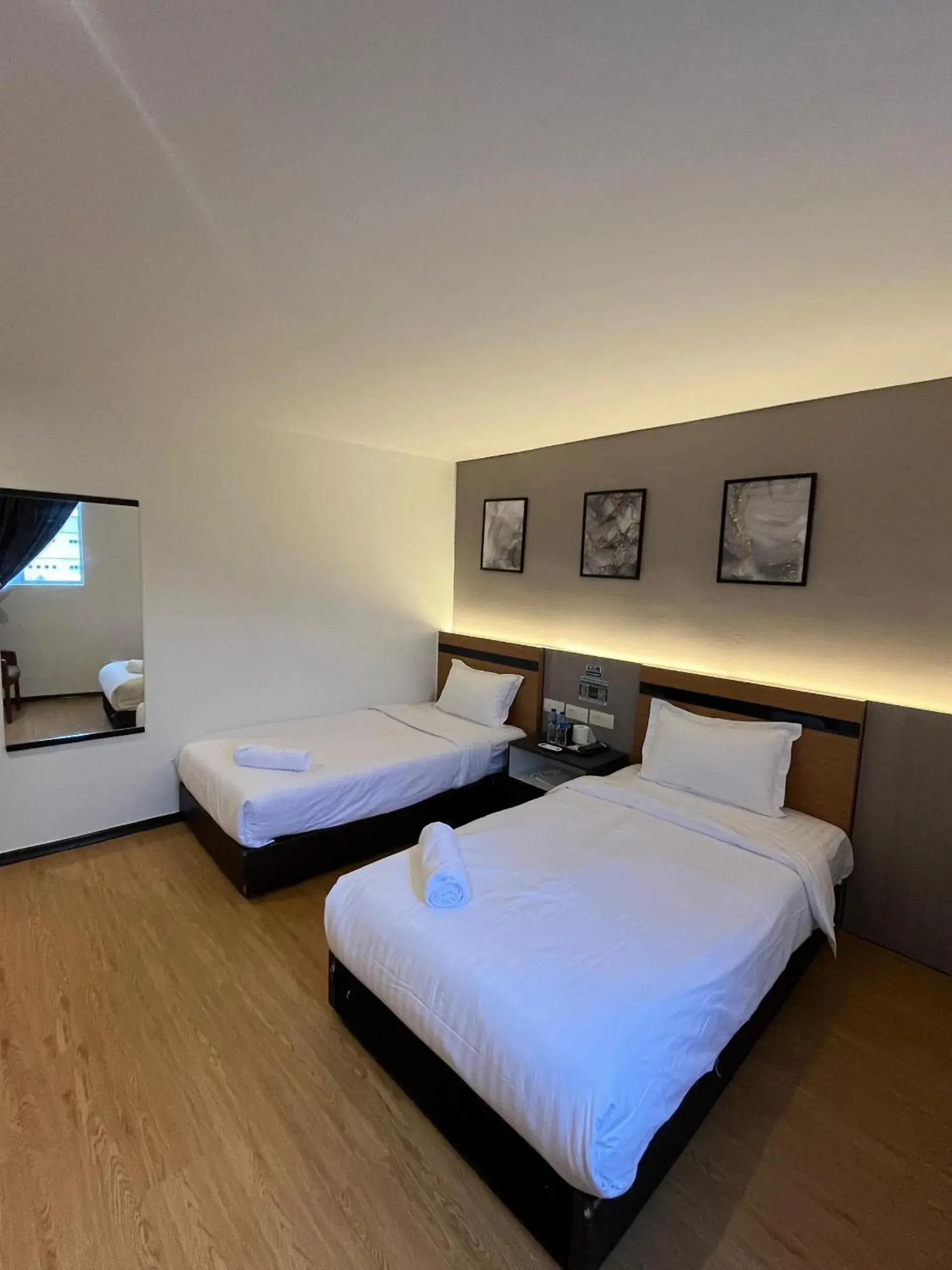 Deluxe Twin Room in Havona Hotel - Bandar Putra Kulai - Self Check-In Deluxe Twin Room in Havona Hotel - Bandar Putra Kulai - Self Check-In