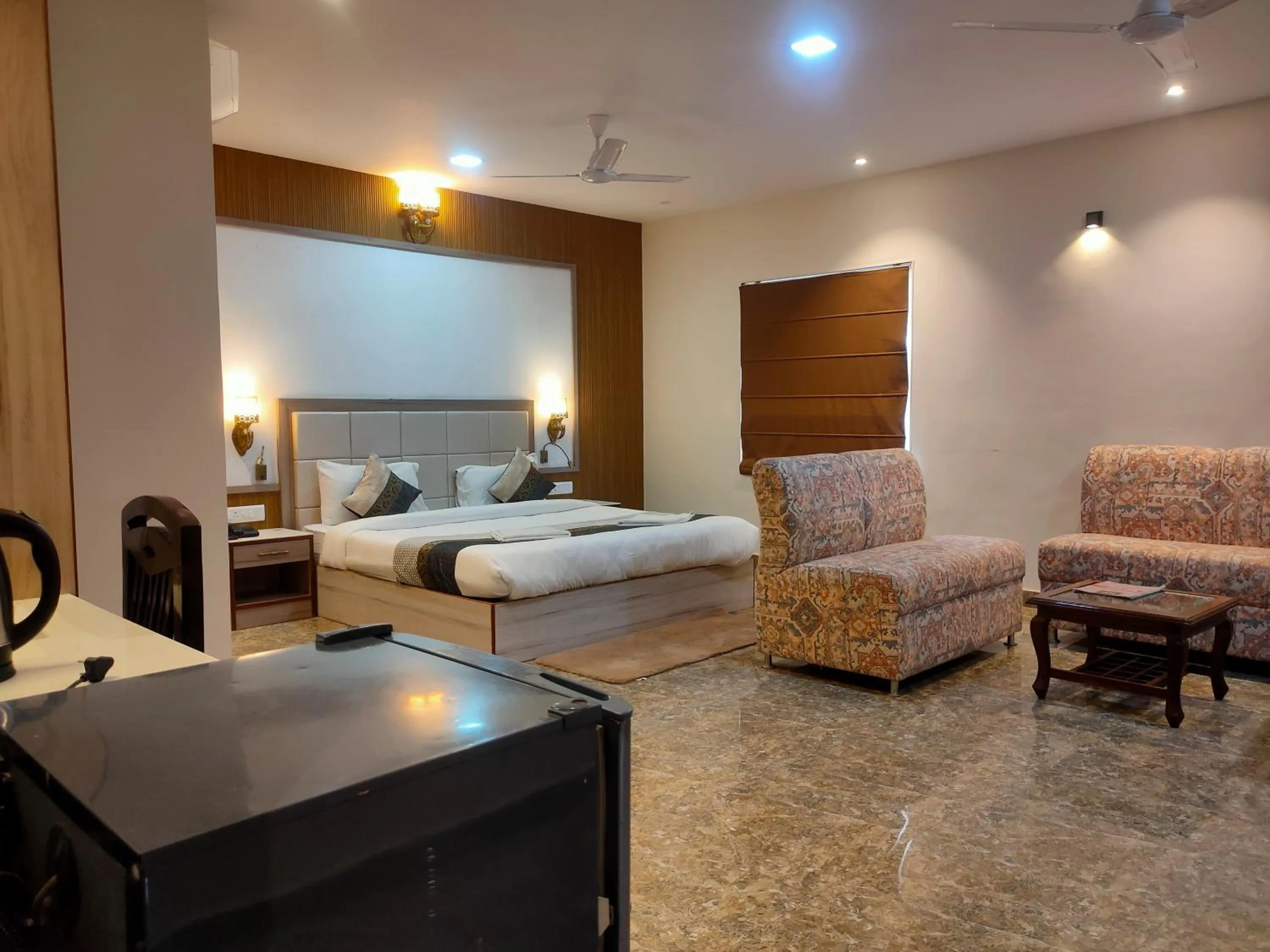 Bedroom, Bed in HVH Kashi Vishwanath - 400 meters from Kashi Vishwanath Temple & Ganga Aarti Ghat