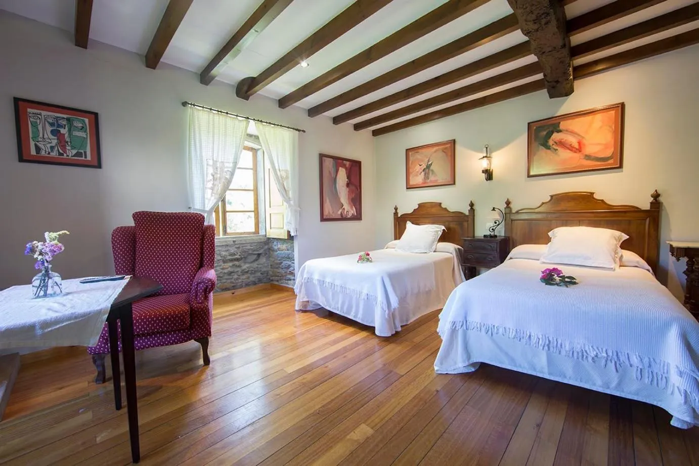 Photo of the whole room, Bed in Pazo da Trave