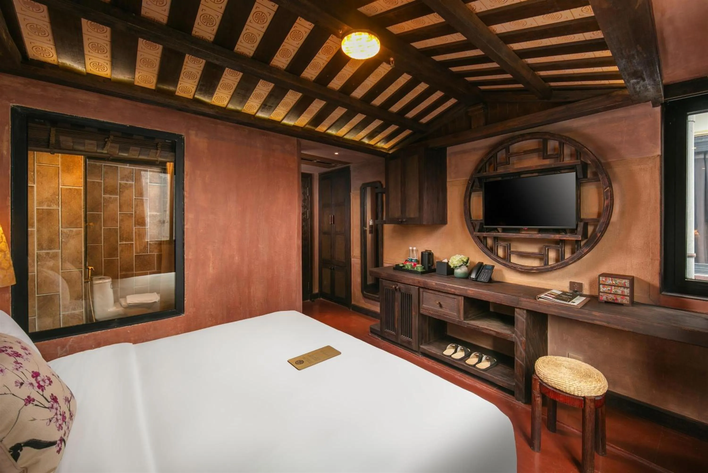 Bed in Kecho Legacy Hotel Hanoi & Spa