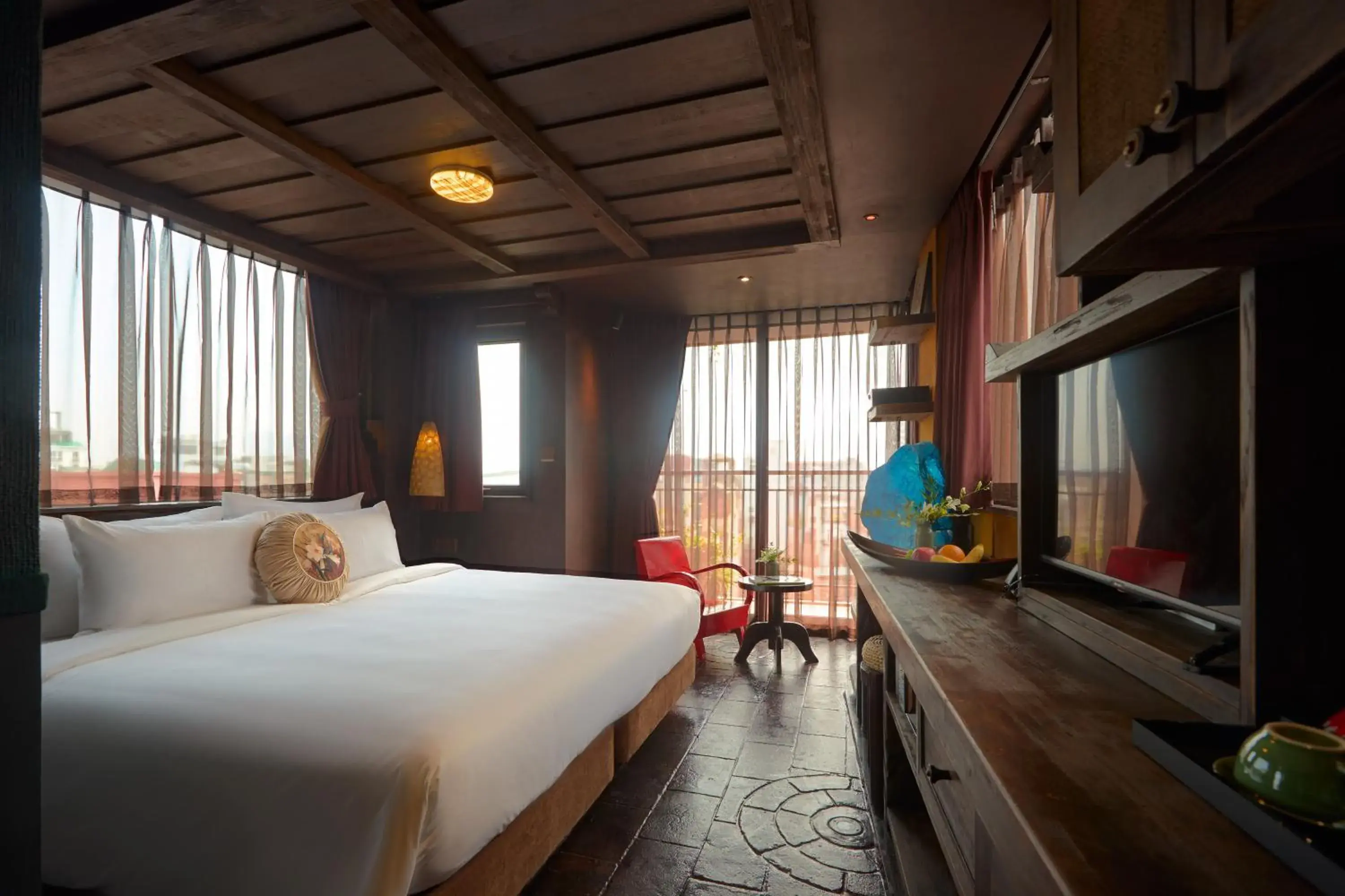 King Room with Balcony in Kecho Legacy Hotel Hanoi & Spa King Room with Balcony in Kecho Legacy Hotel Hanoi & Spa