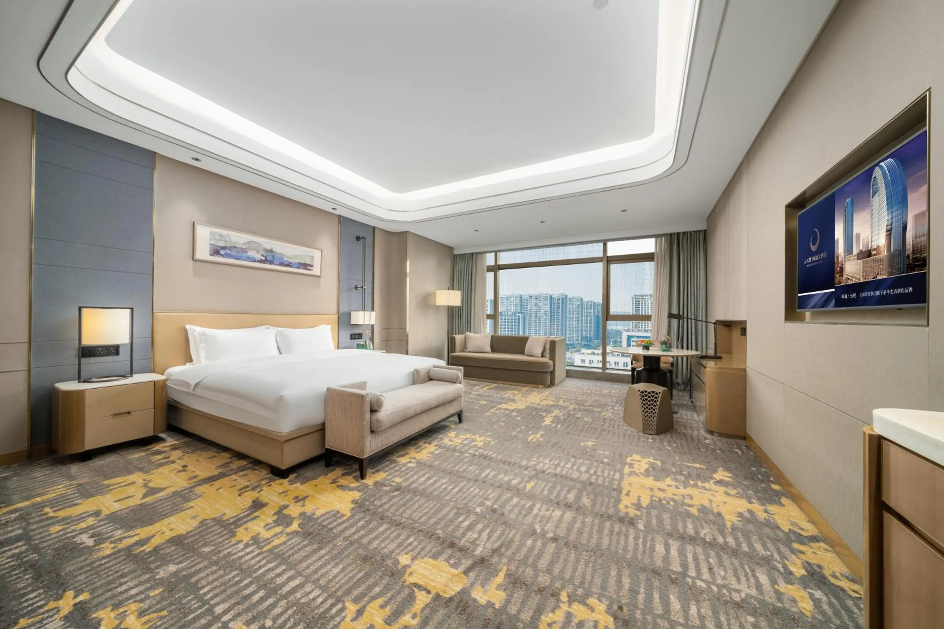 Bed in YTL OuYue International Hotel