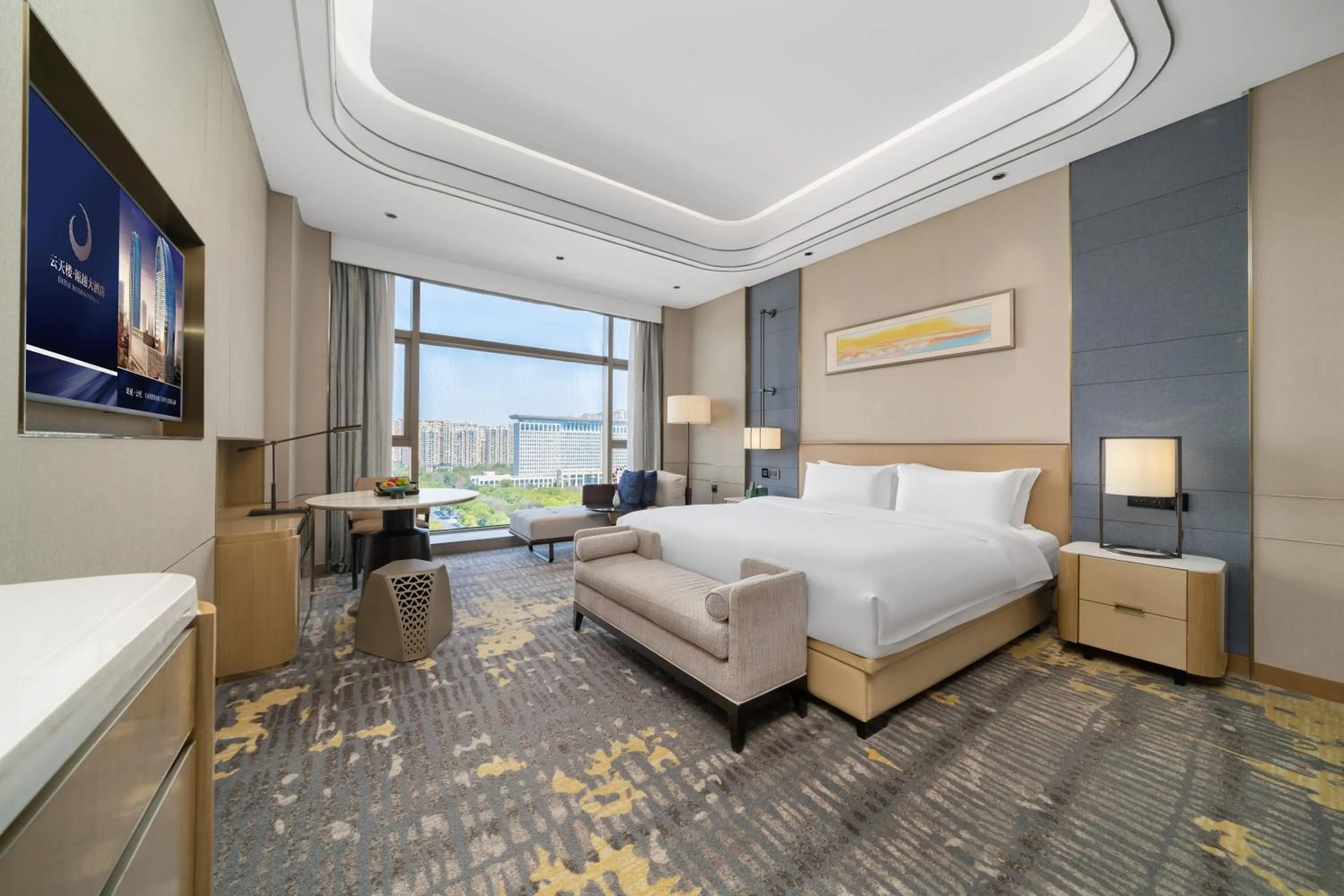 Bed in YTL OuYue International Hotel