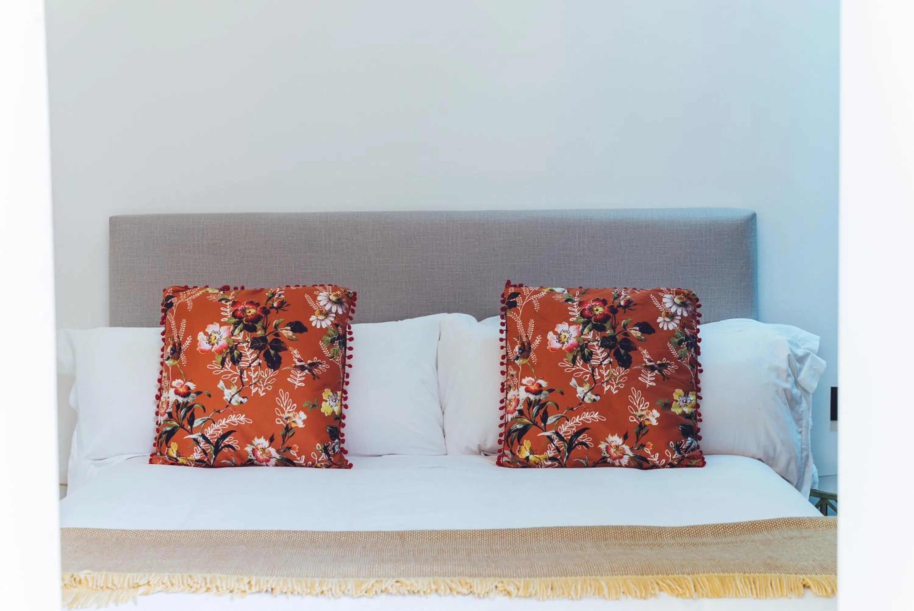 Bed in El Charco Suites