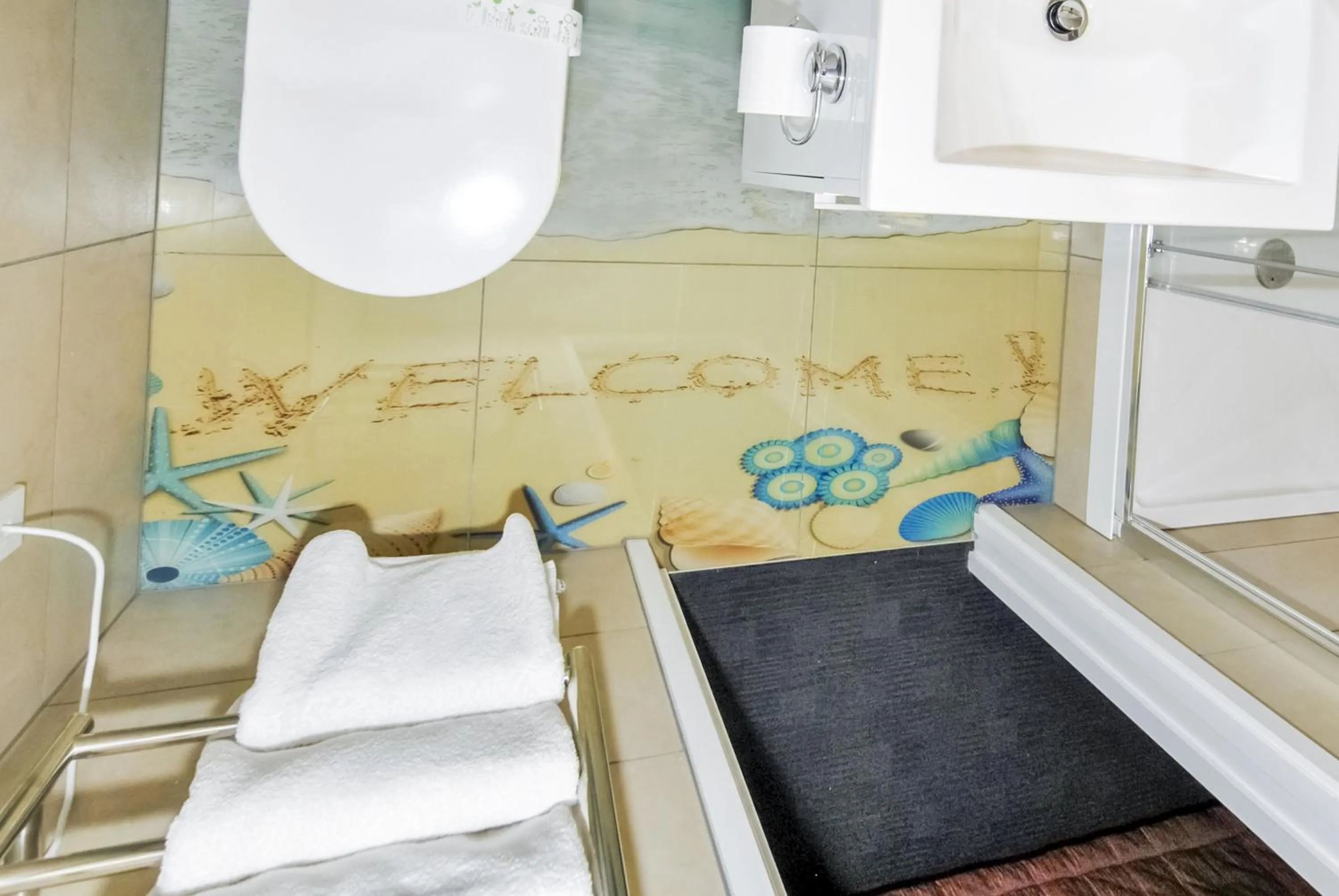 Bathroom in Newlands Court Motel