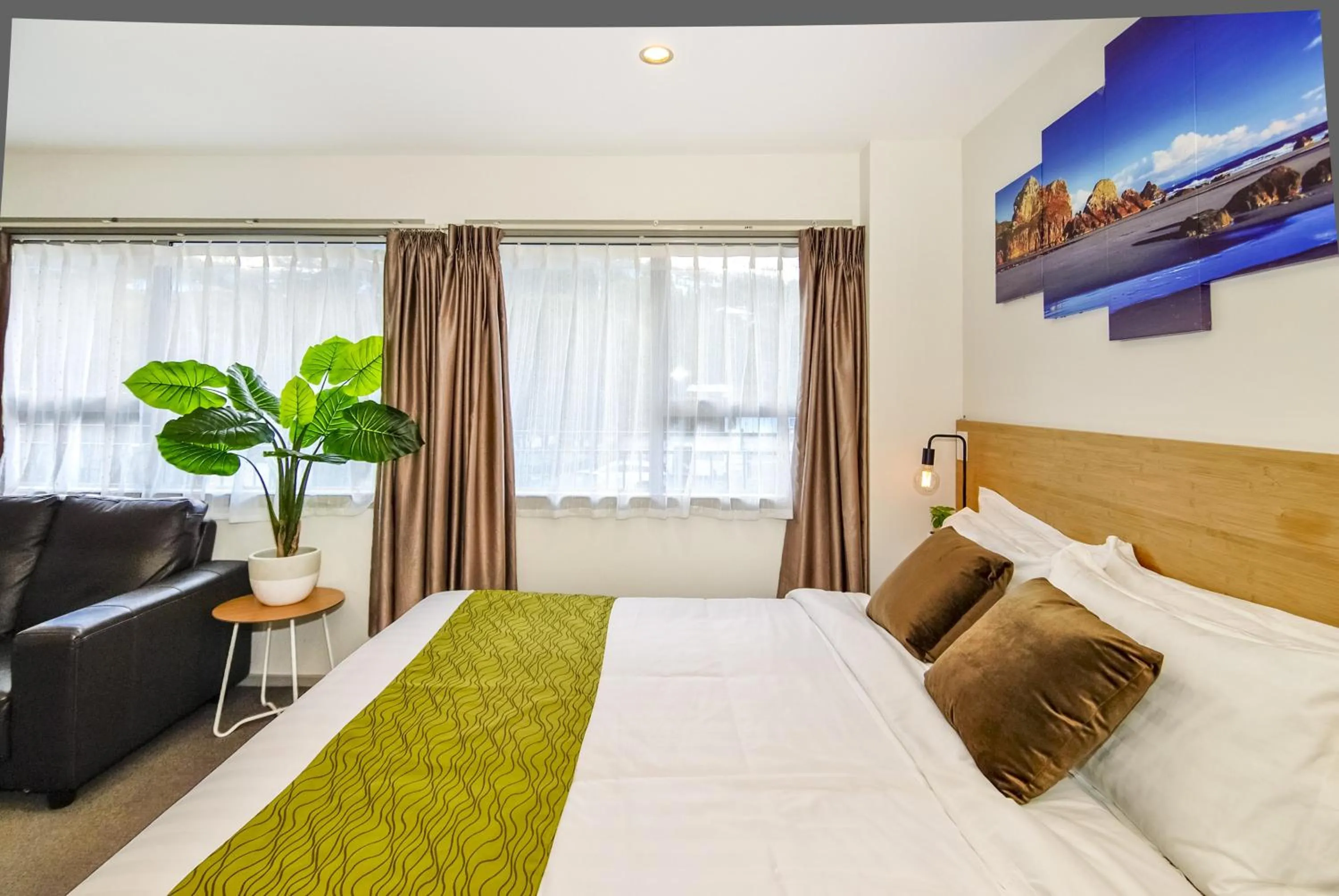 Bed in Newlands Court Motel