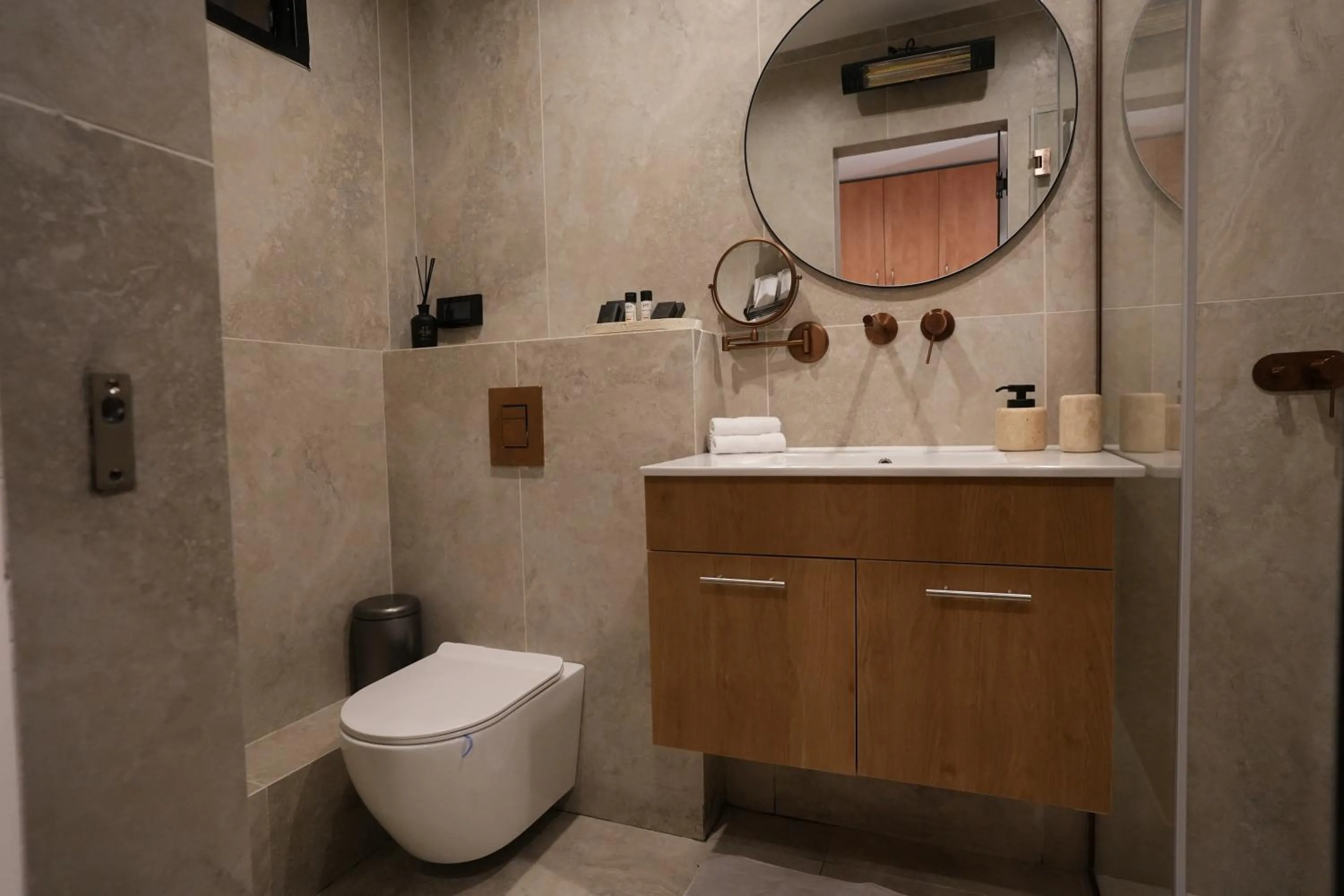 Shower in One Apartments TLV