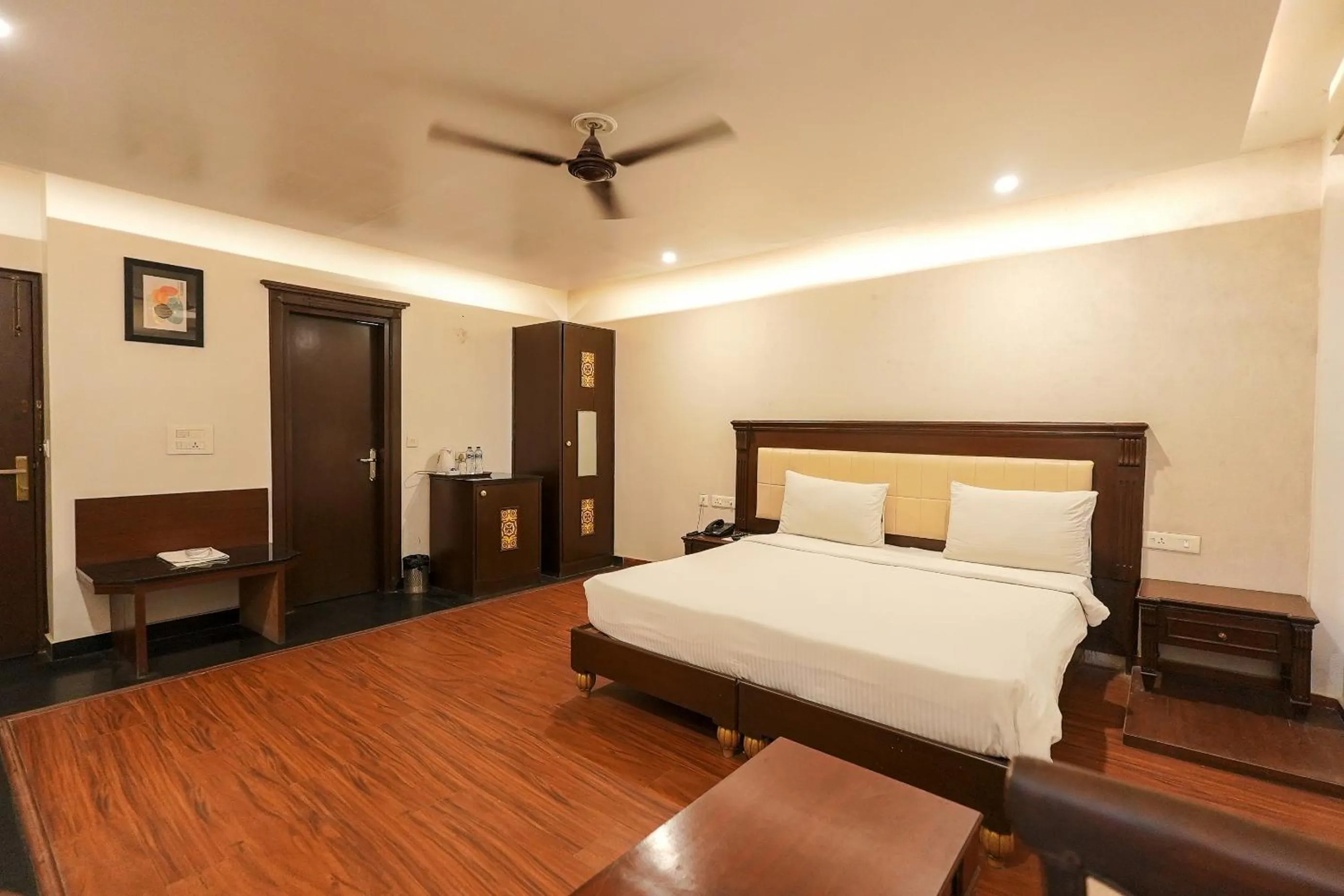 Bed in HotelMaple Ridge