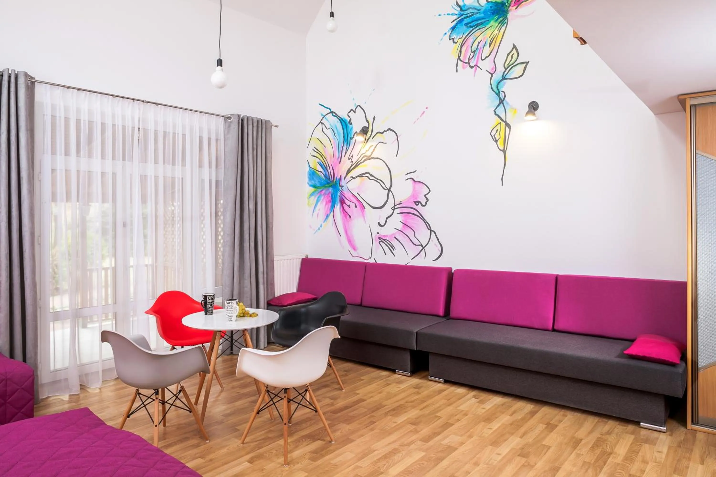 Photo of the whole room in Villa Margo